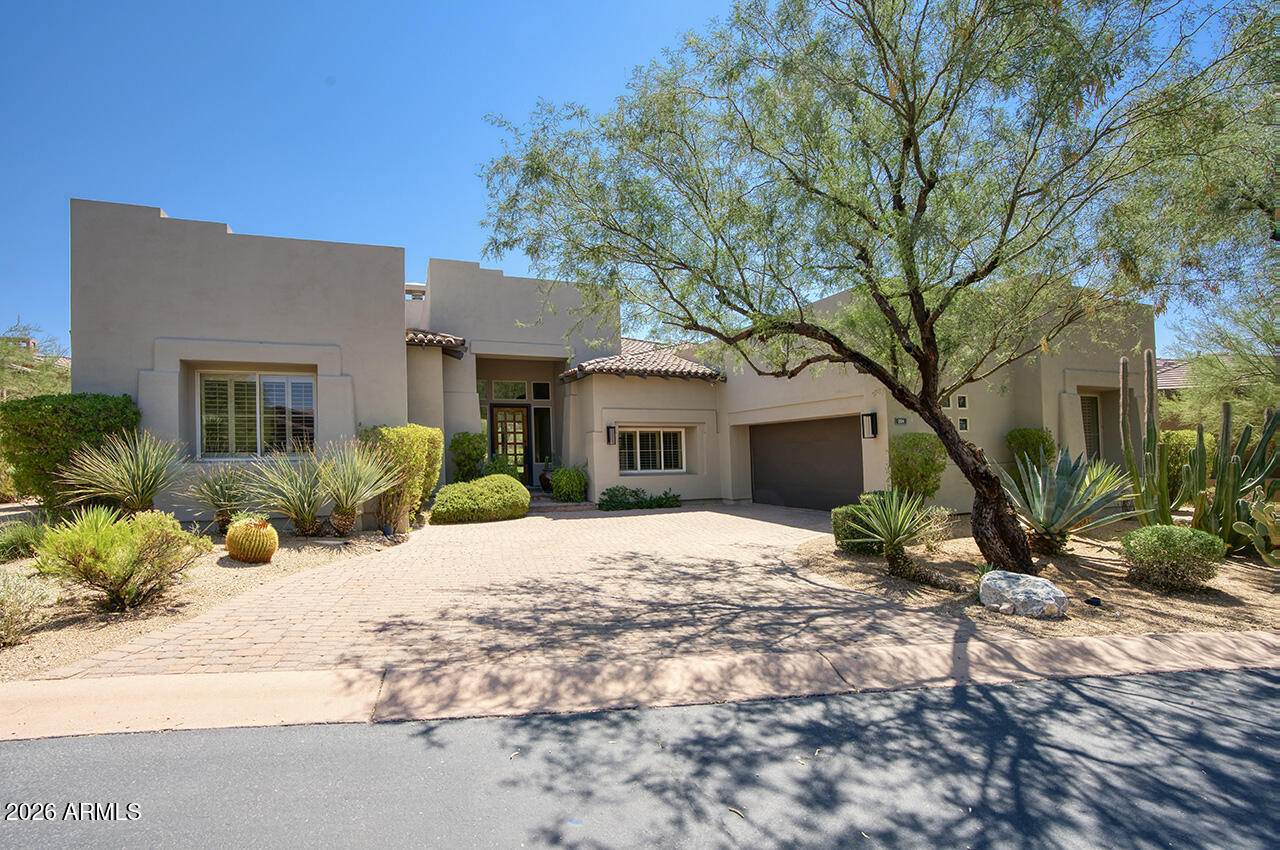 9290 E THOMPSON PEAK Parkway 204