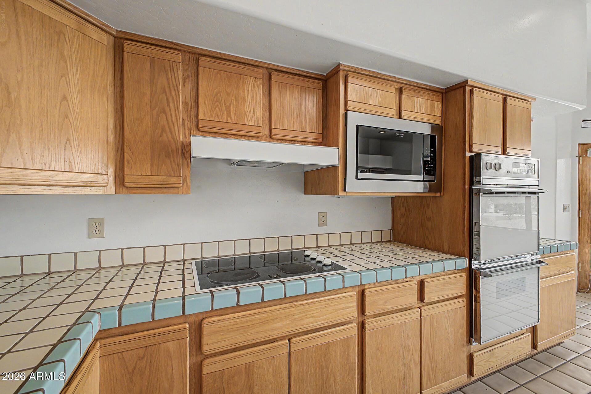 22800 N 93RD Place