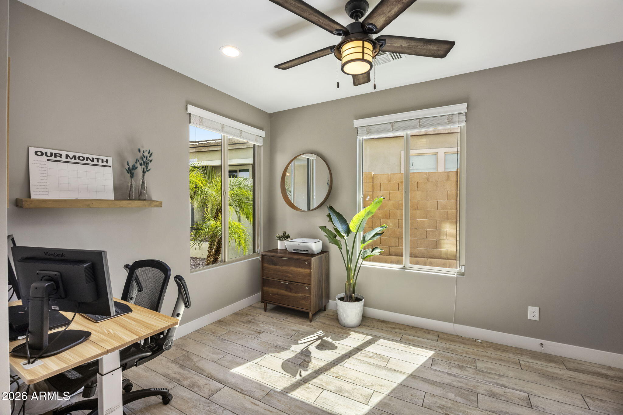 2323 W DUANE Lane