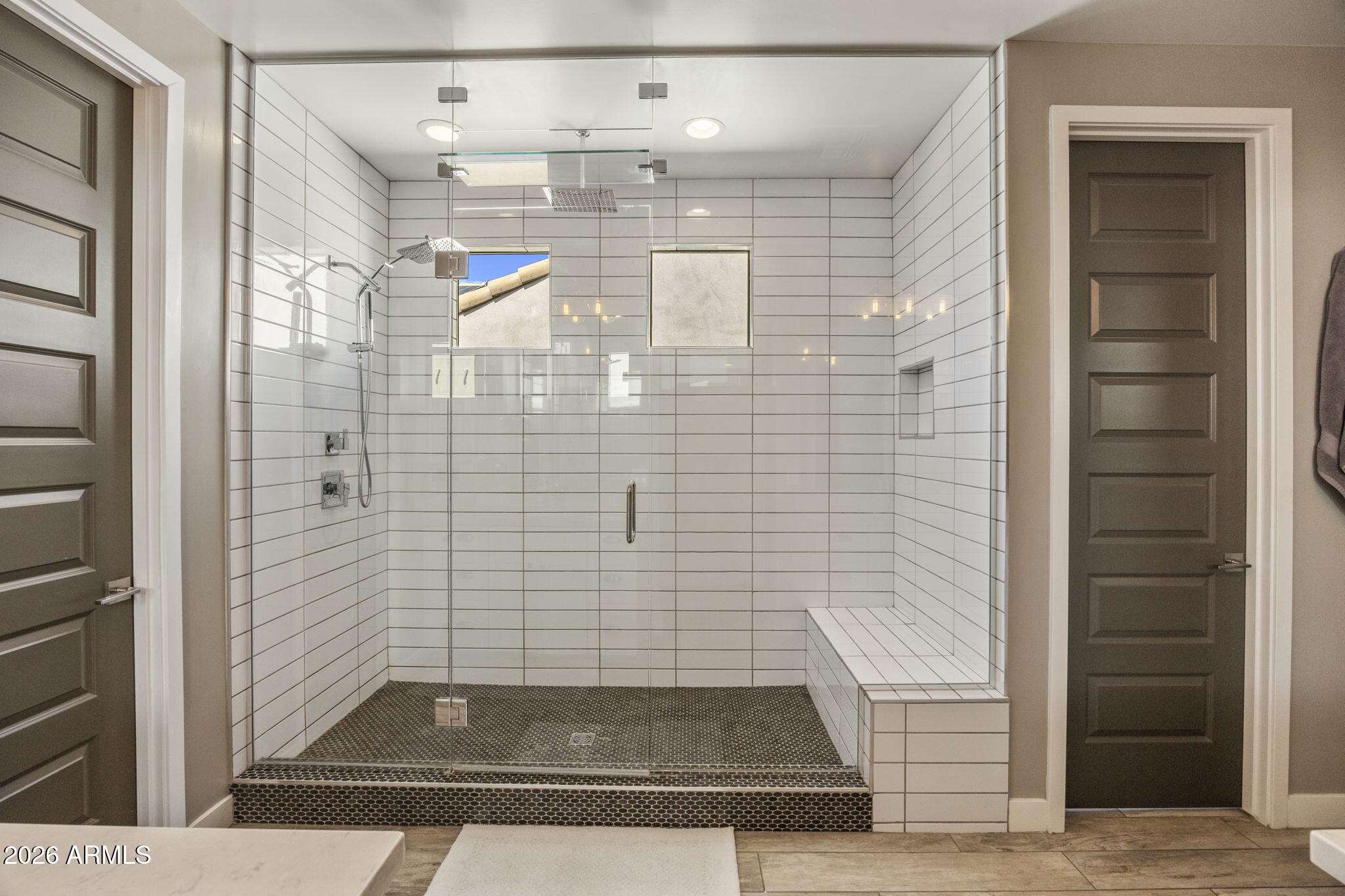 2323 W DUANE Lane