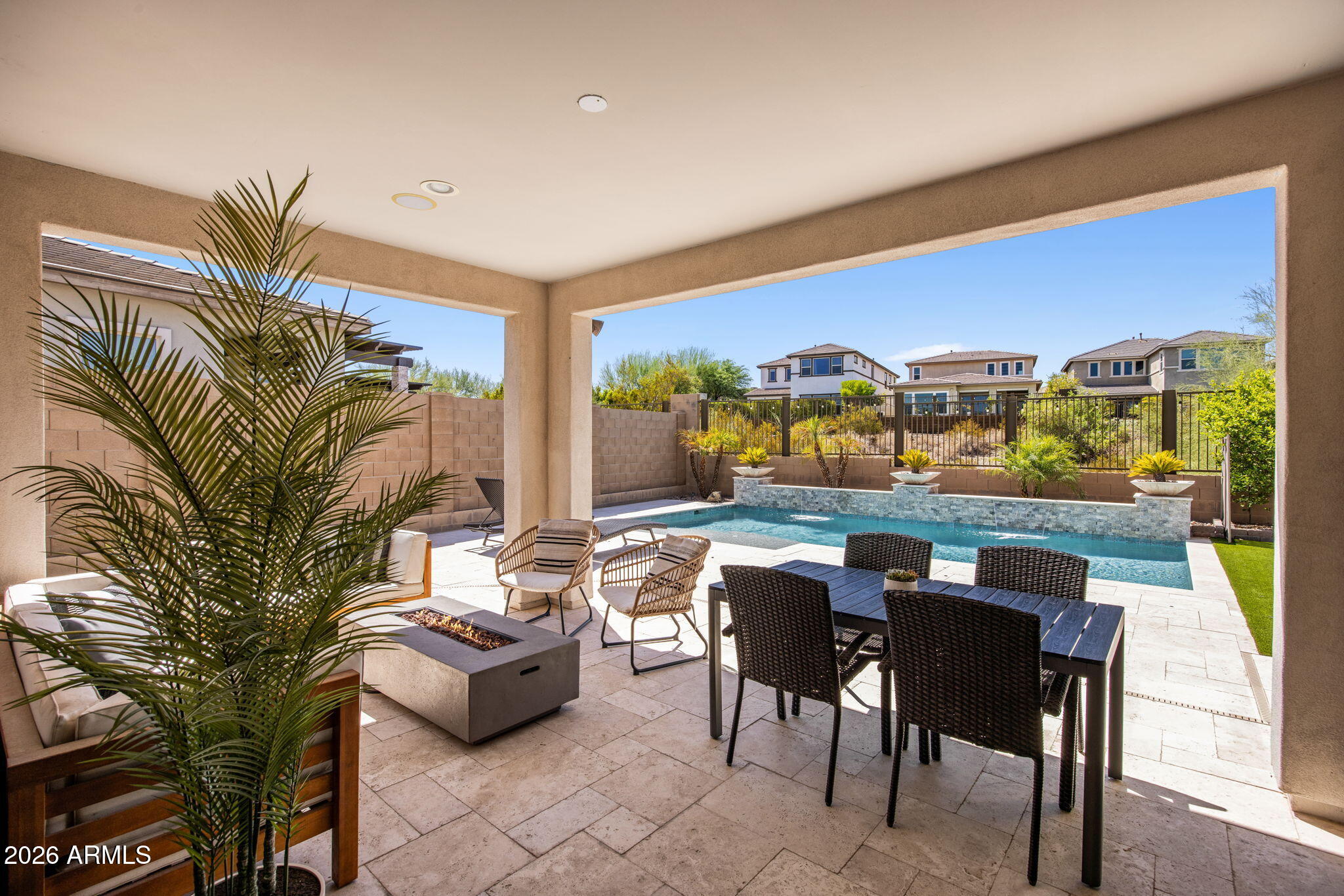 2323 W DUANE Lane