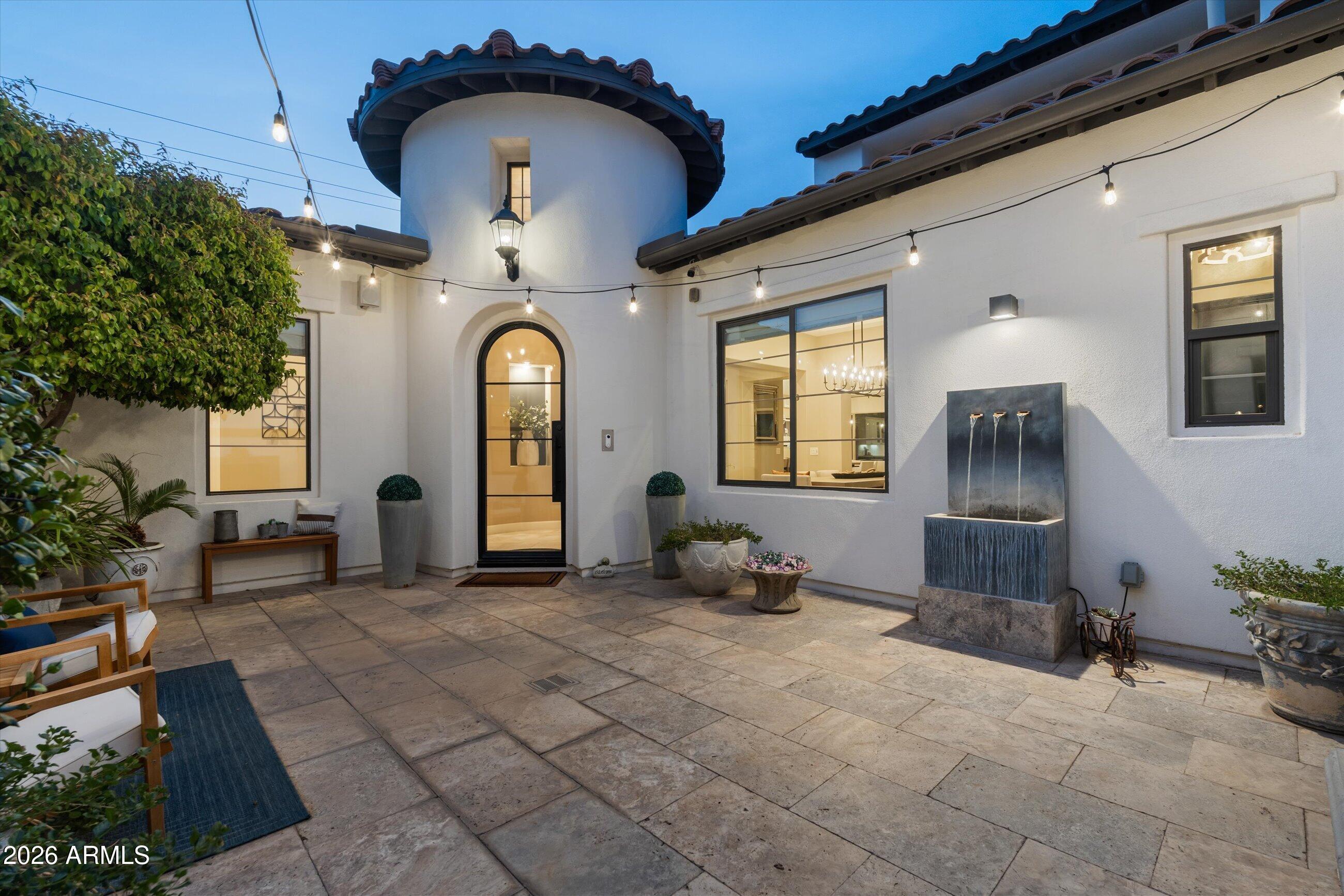 7624 E SOLANO Drive