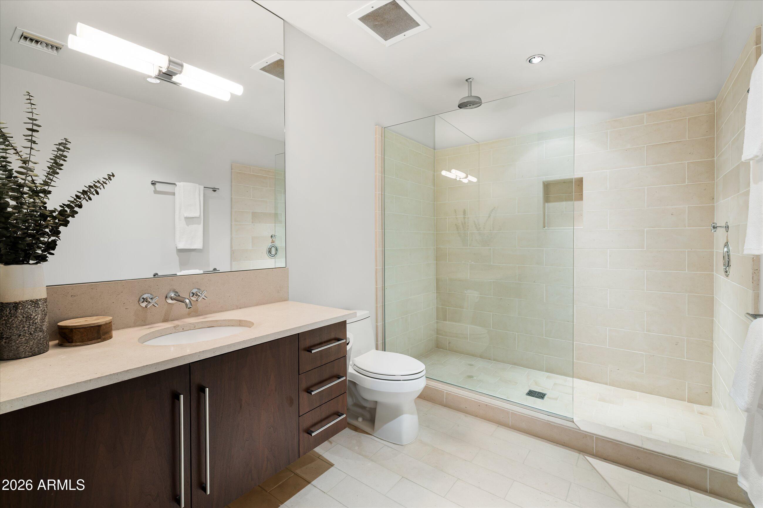 4745 N SCOTTSDALE Road Unit: 1011