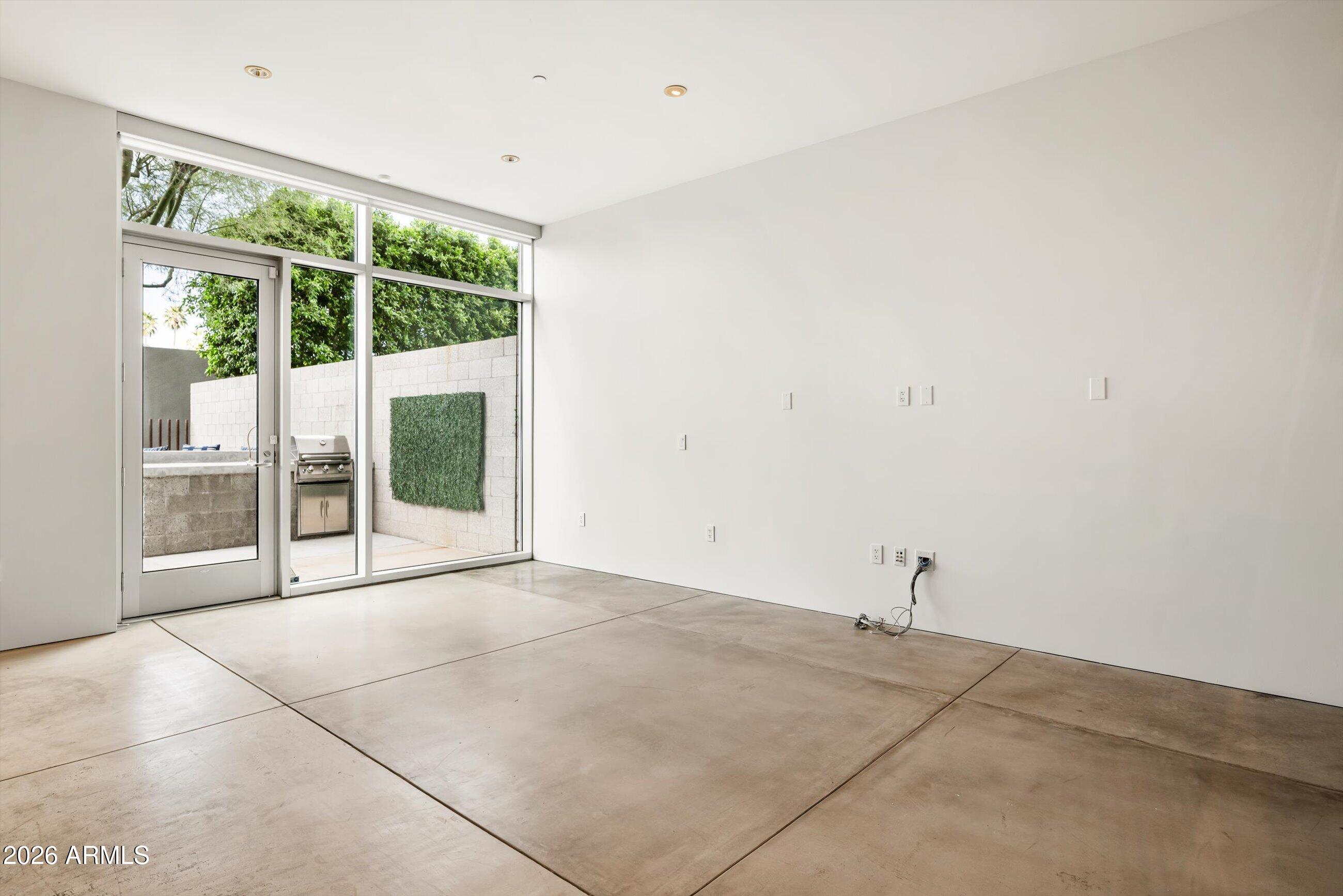 4745 N SCOTTSDALE Road Unit: 1011