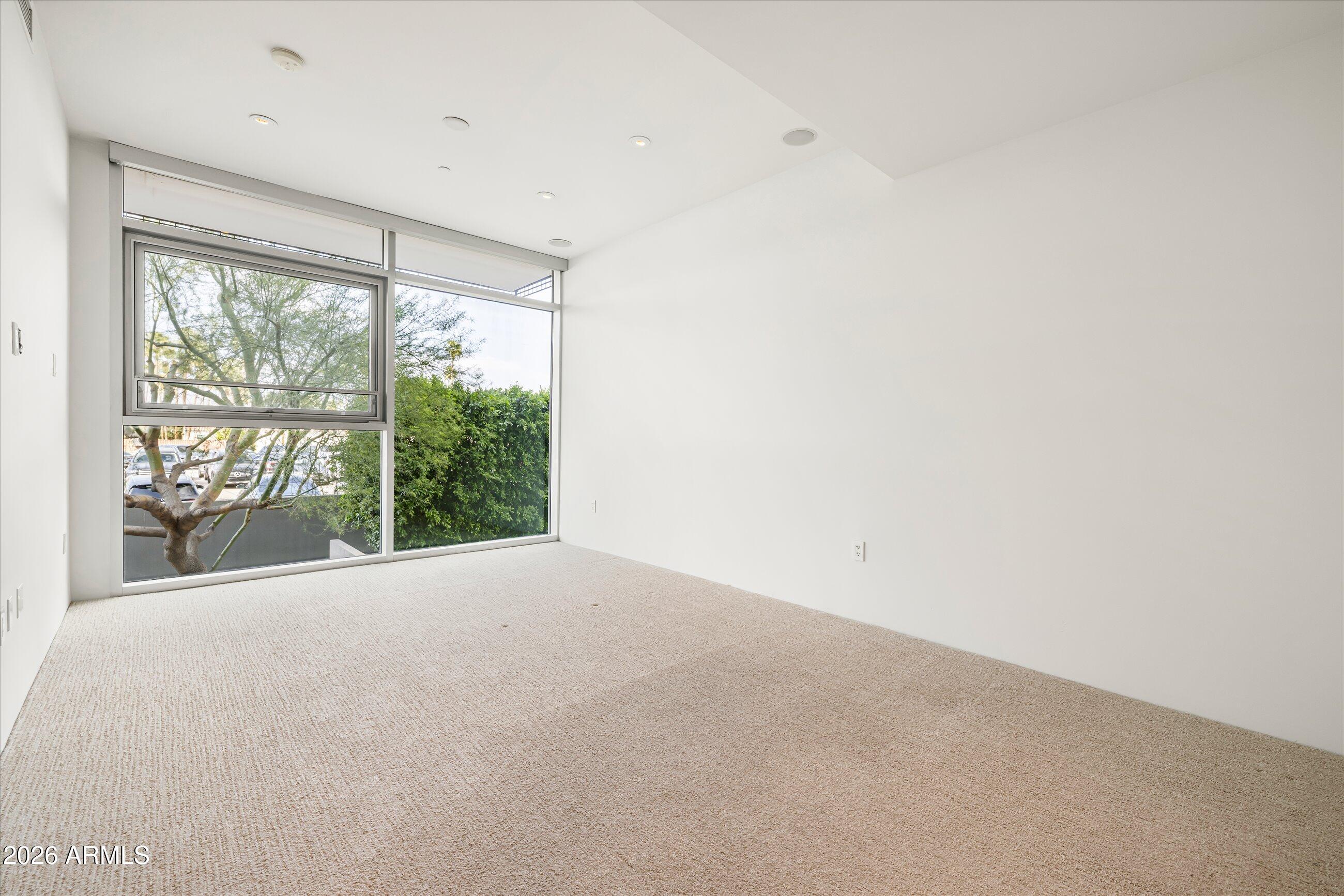4745 N SCOTTSDALE Road Unit: 1011