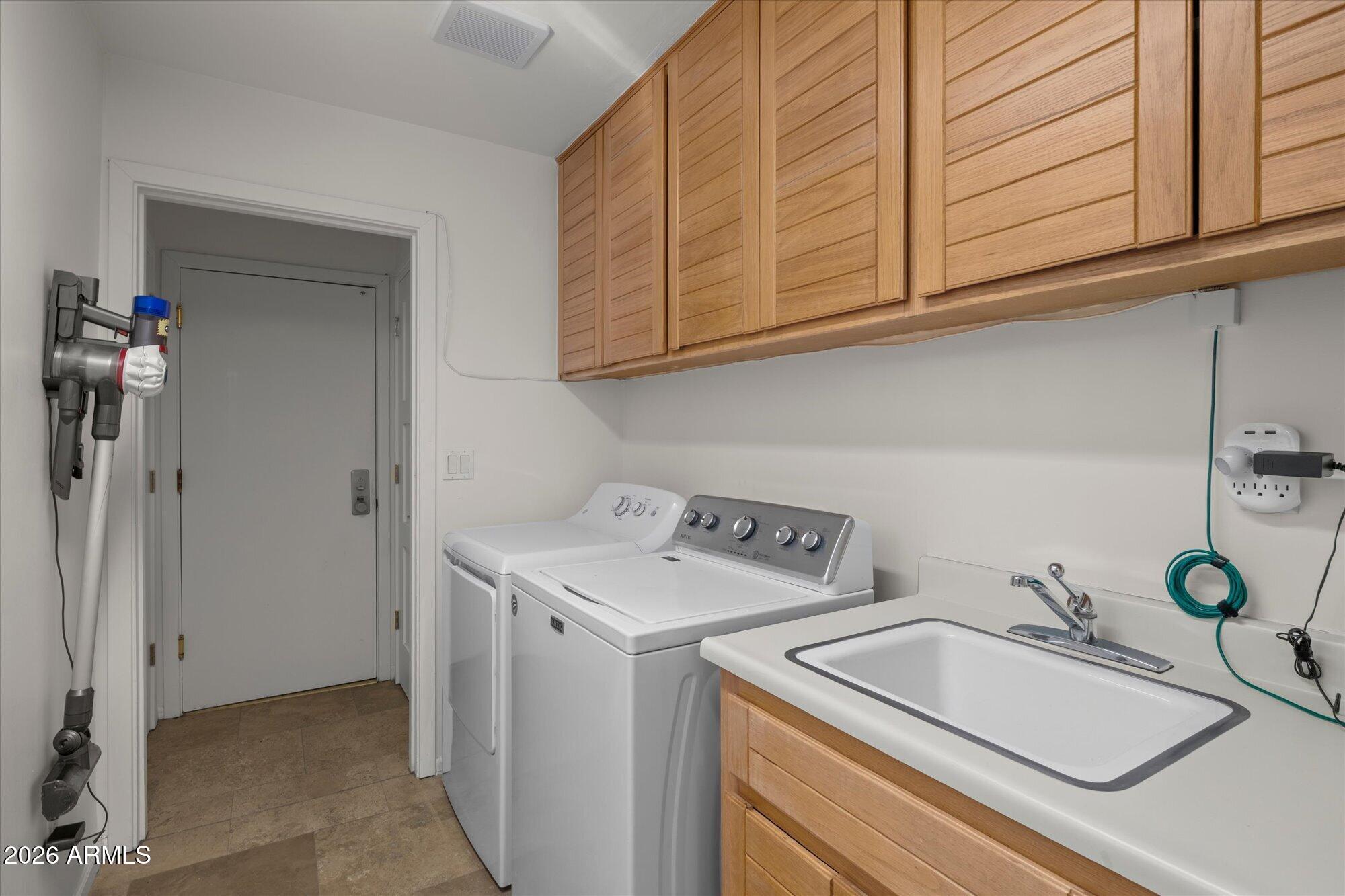 8401 N 84TH Place