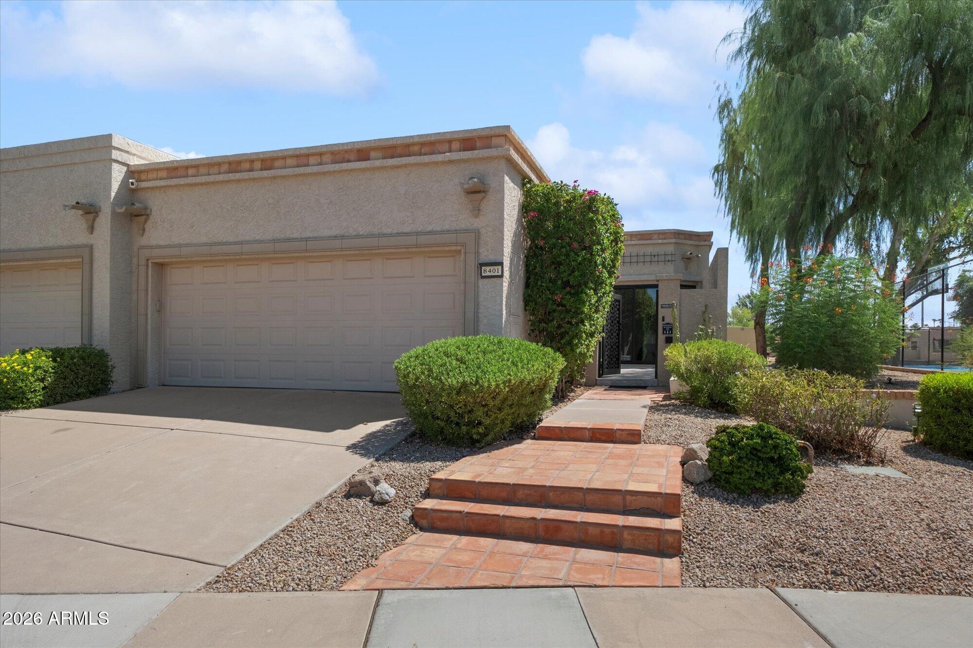 8401 N 84TH Place