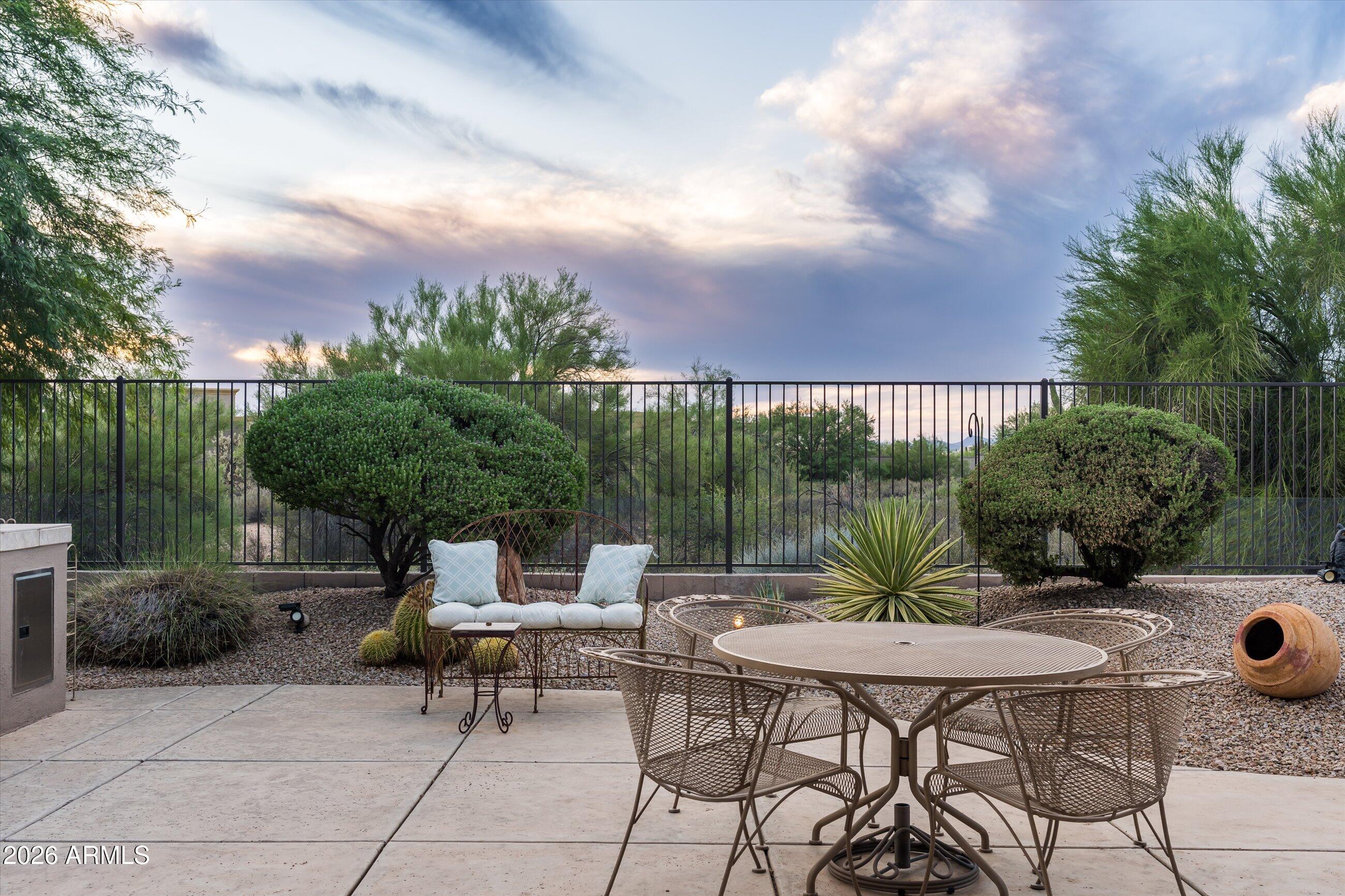 7386 E BRISA Drive