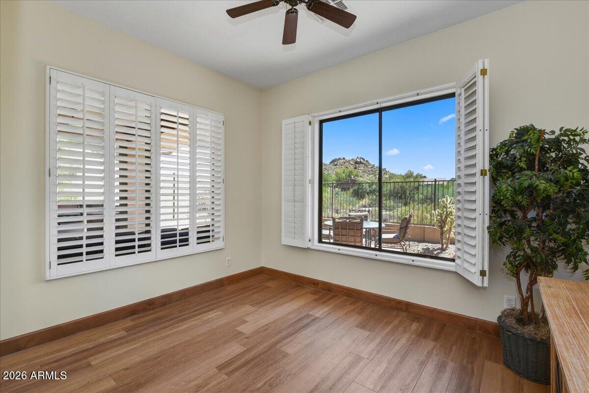 7347 E EVENING GLOW Drive