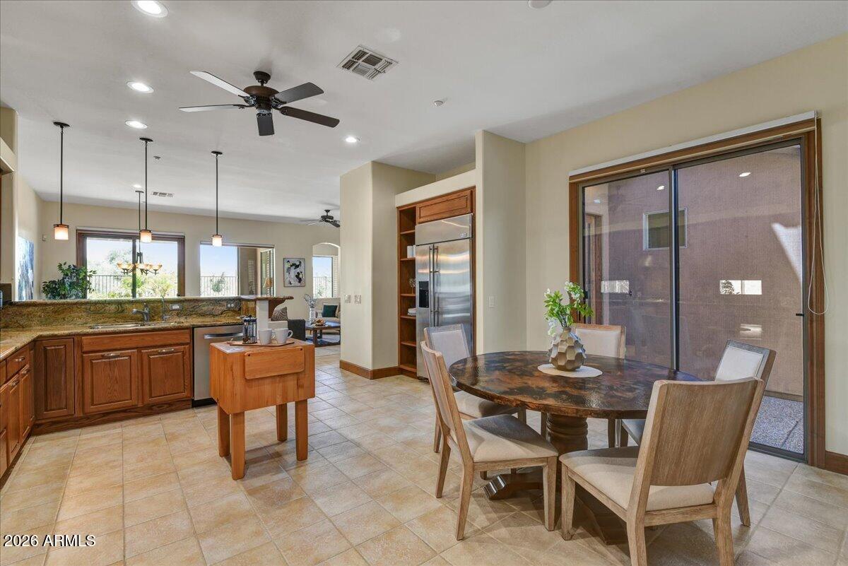 7347 E EVENING GLOW Drive