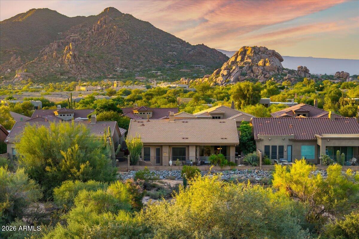 7347 E EVENING GLOW Drive