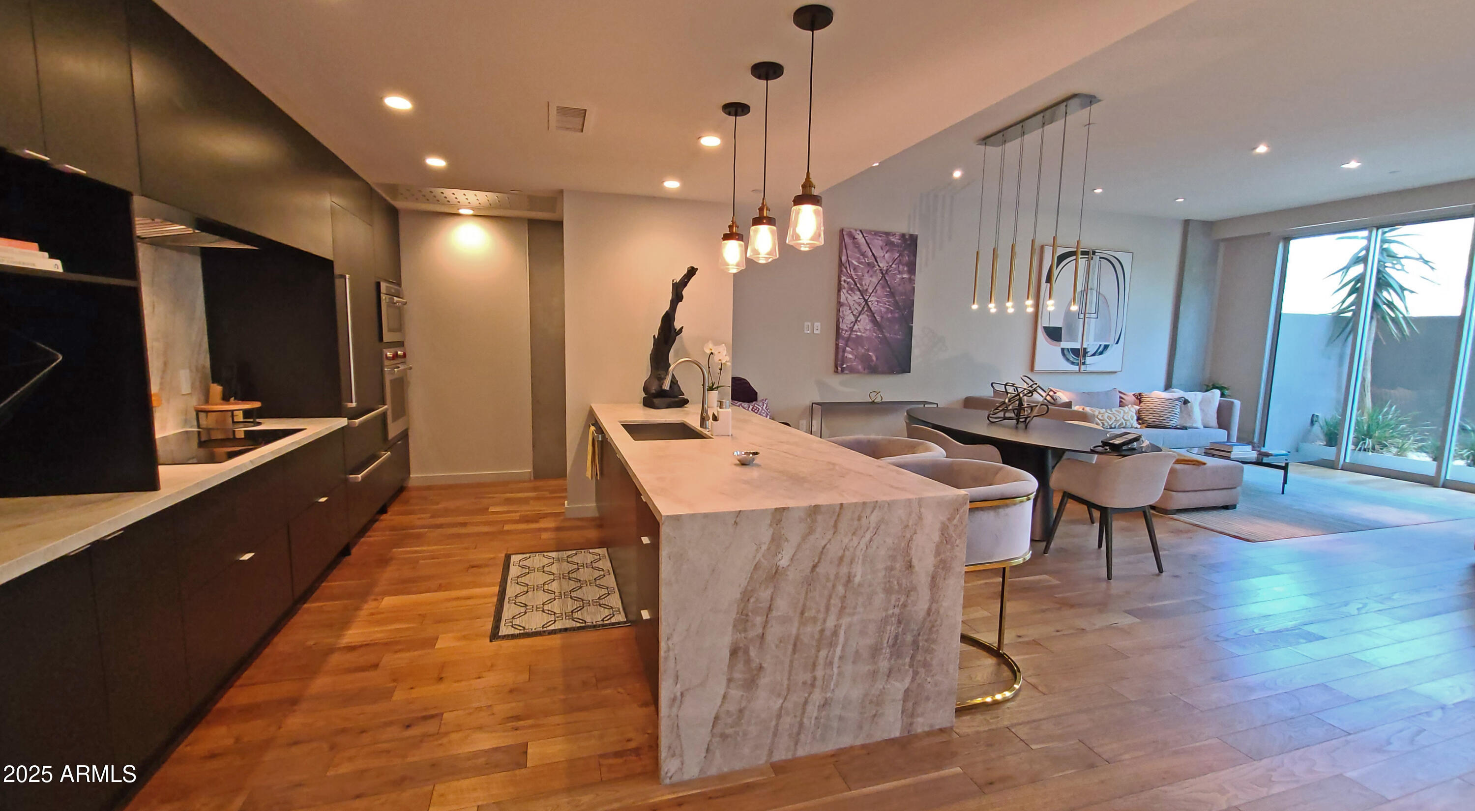 5455 E LINCOLN Drive 1004