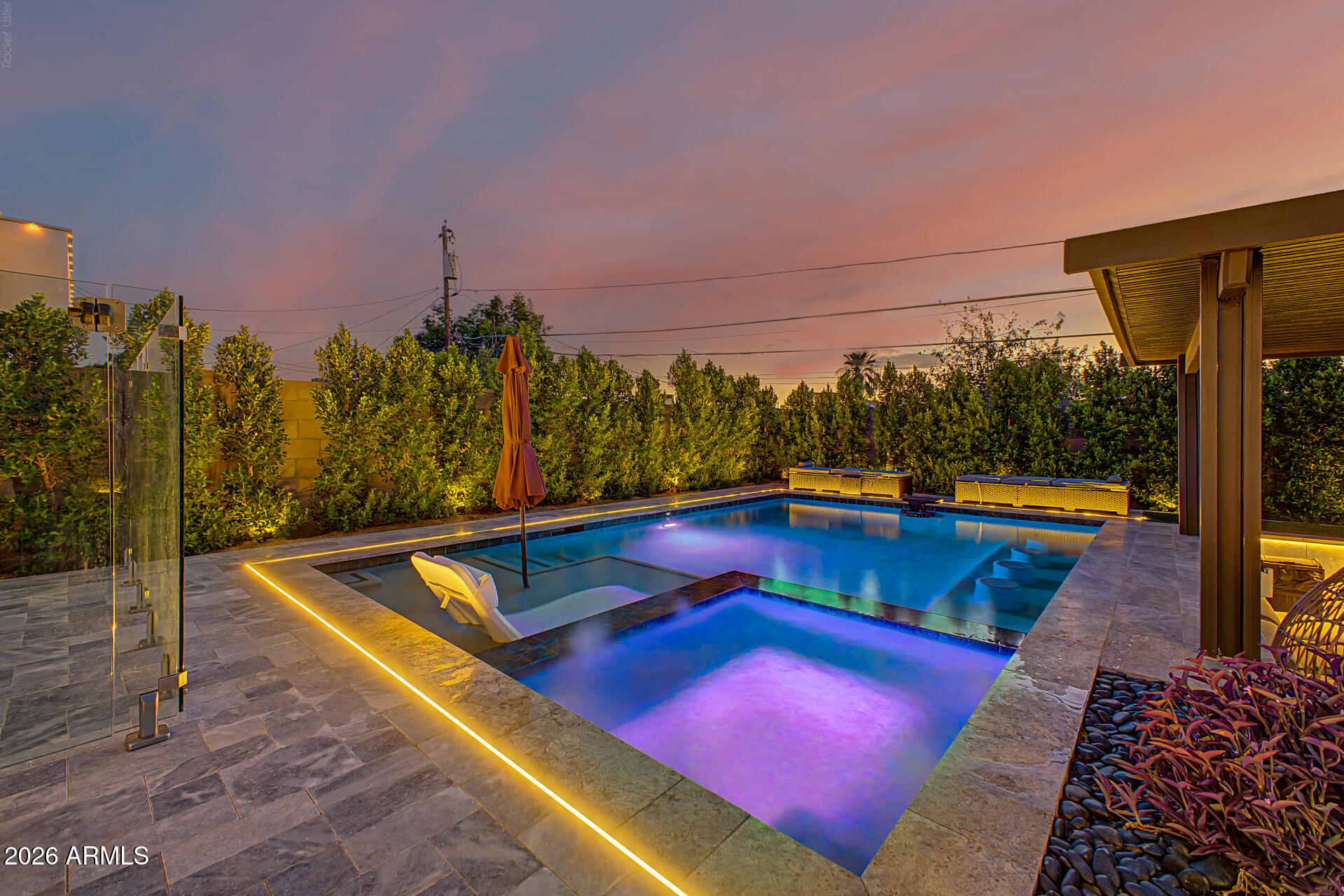 2336 N 28TH Place