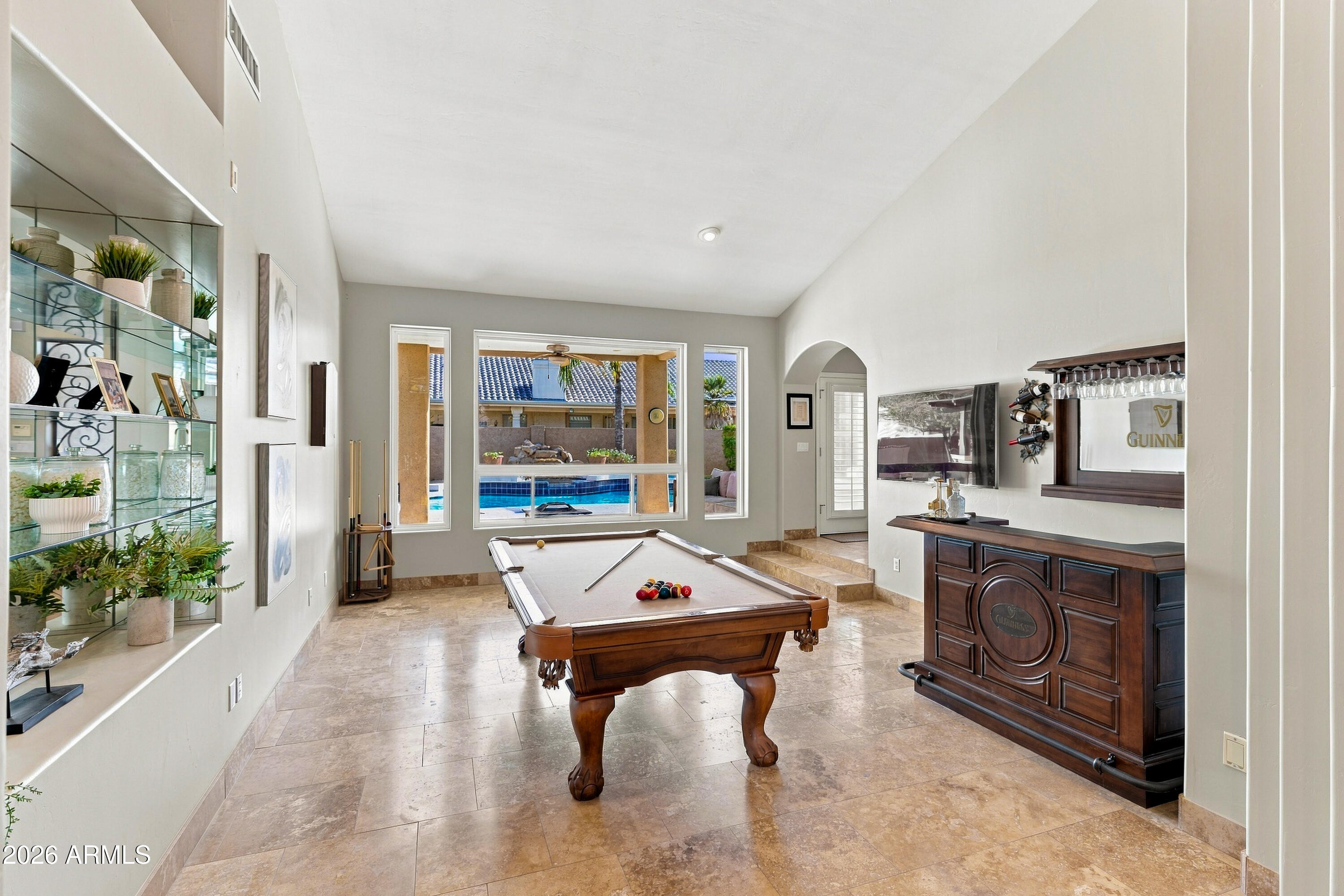 1707 E Menlo Street