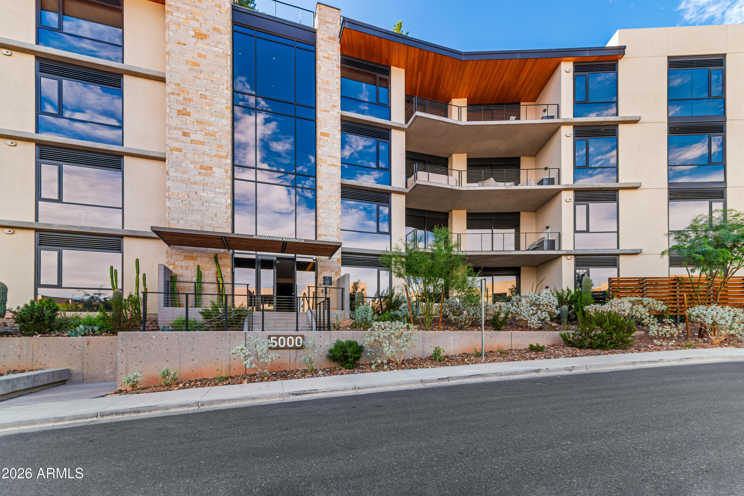 5000 N CAMELBACK RIDGE Drive 108