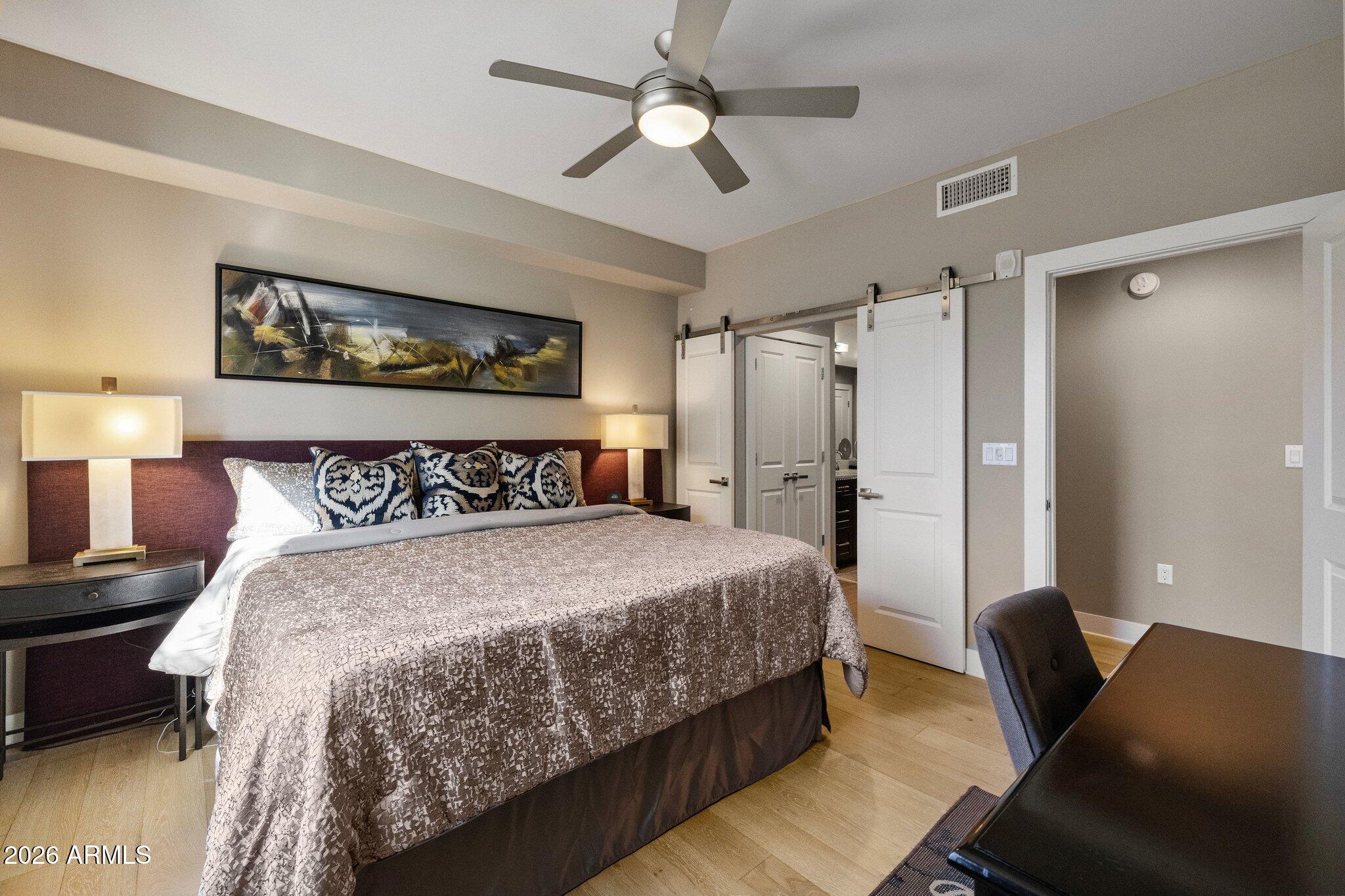 4803 N WOODMERE FAIRWAY 1005