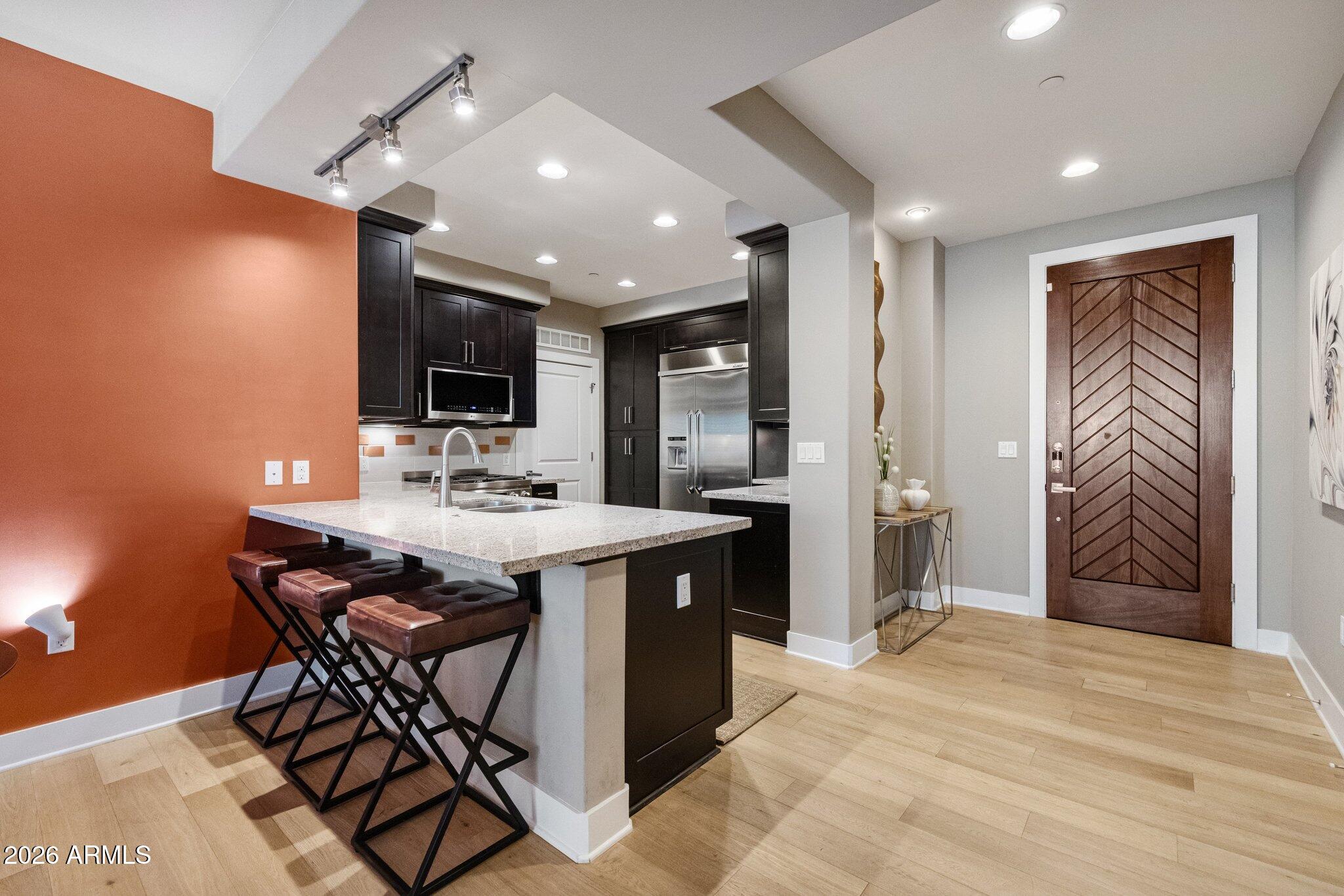 4803 N WOODMERE FAIRWAY 1005
