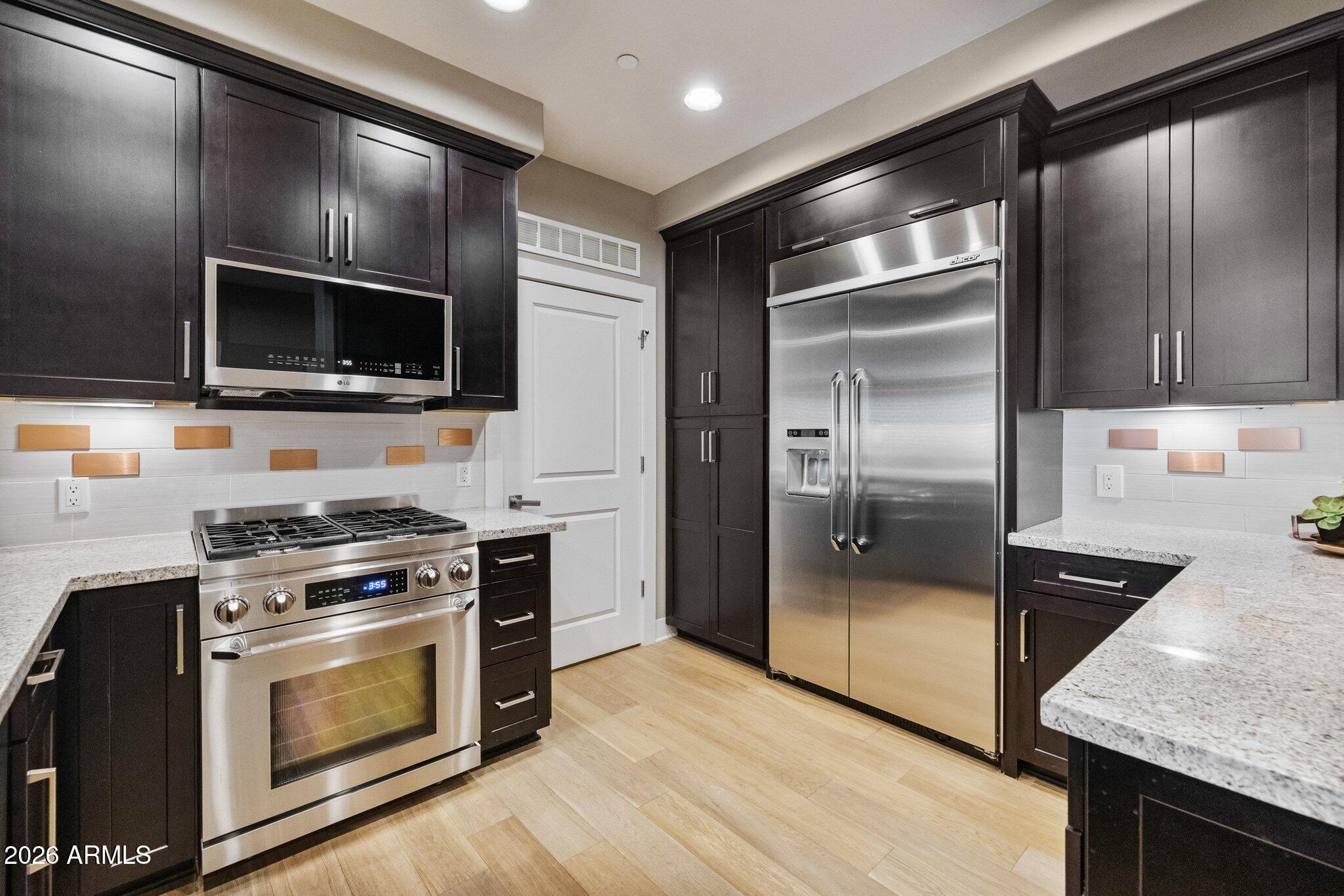4803 N WOODMERE FAIRWAY 1005