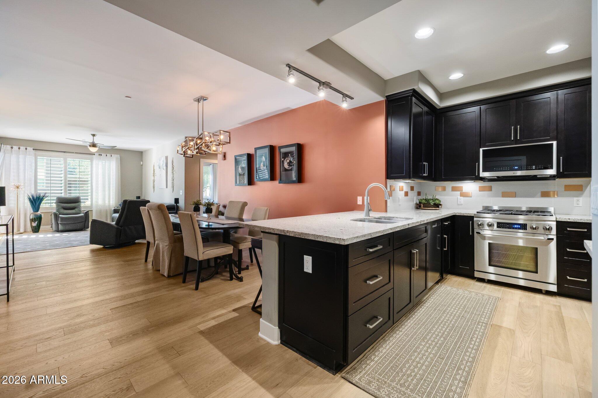 4803 N WOODMERE FAIRWAY 1005