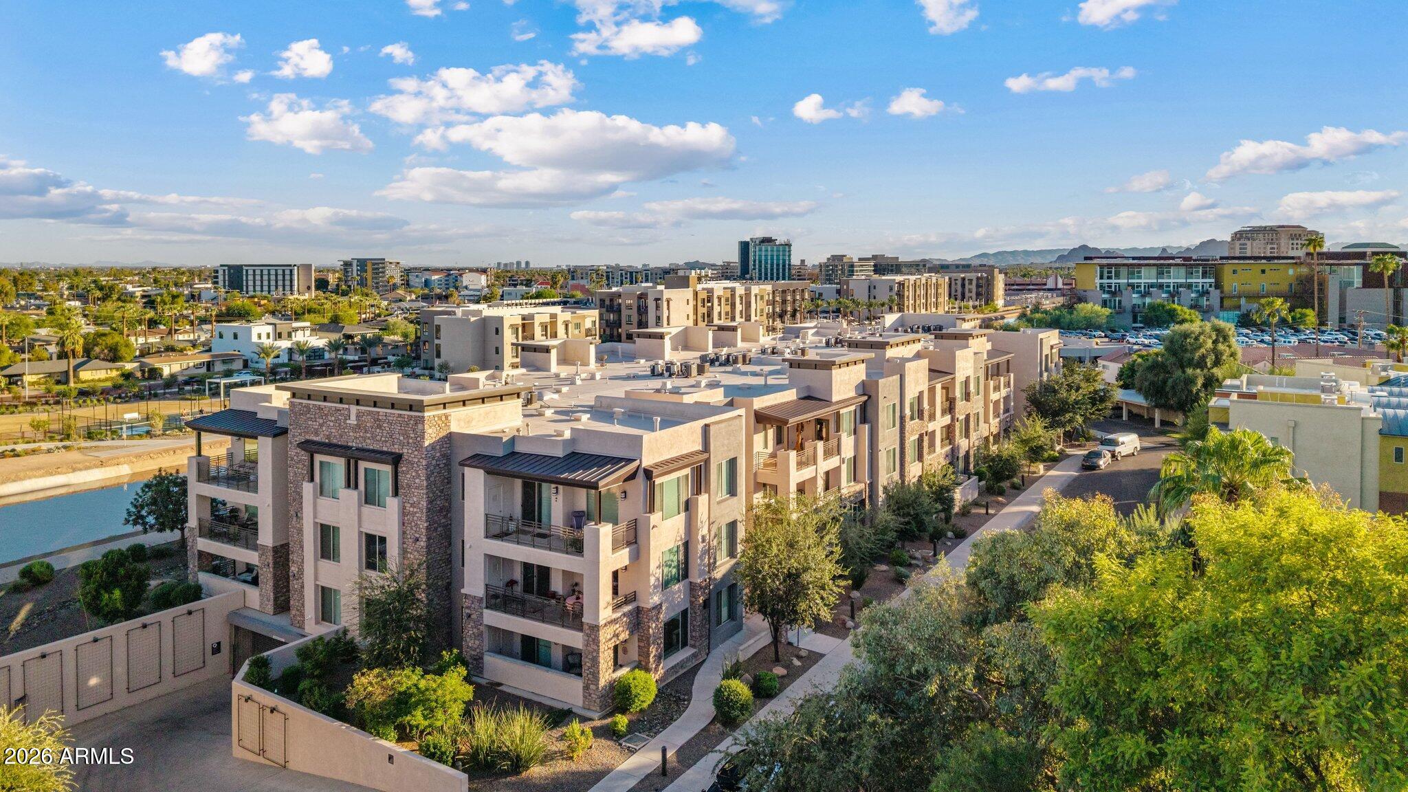 4803 N WOODMERE FAIRWAY 1005