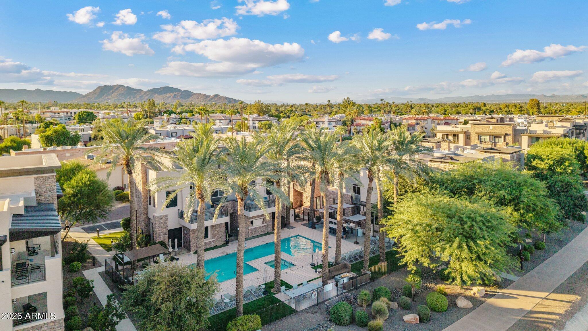 4803 N WOODMERE FAIRWAY 1005
