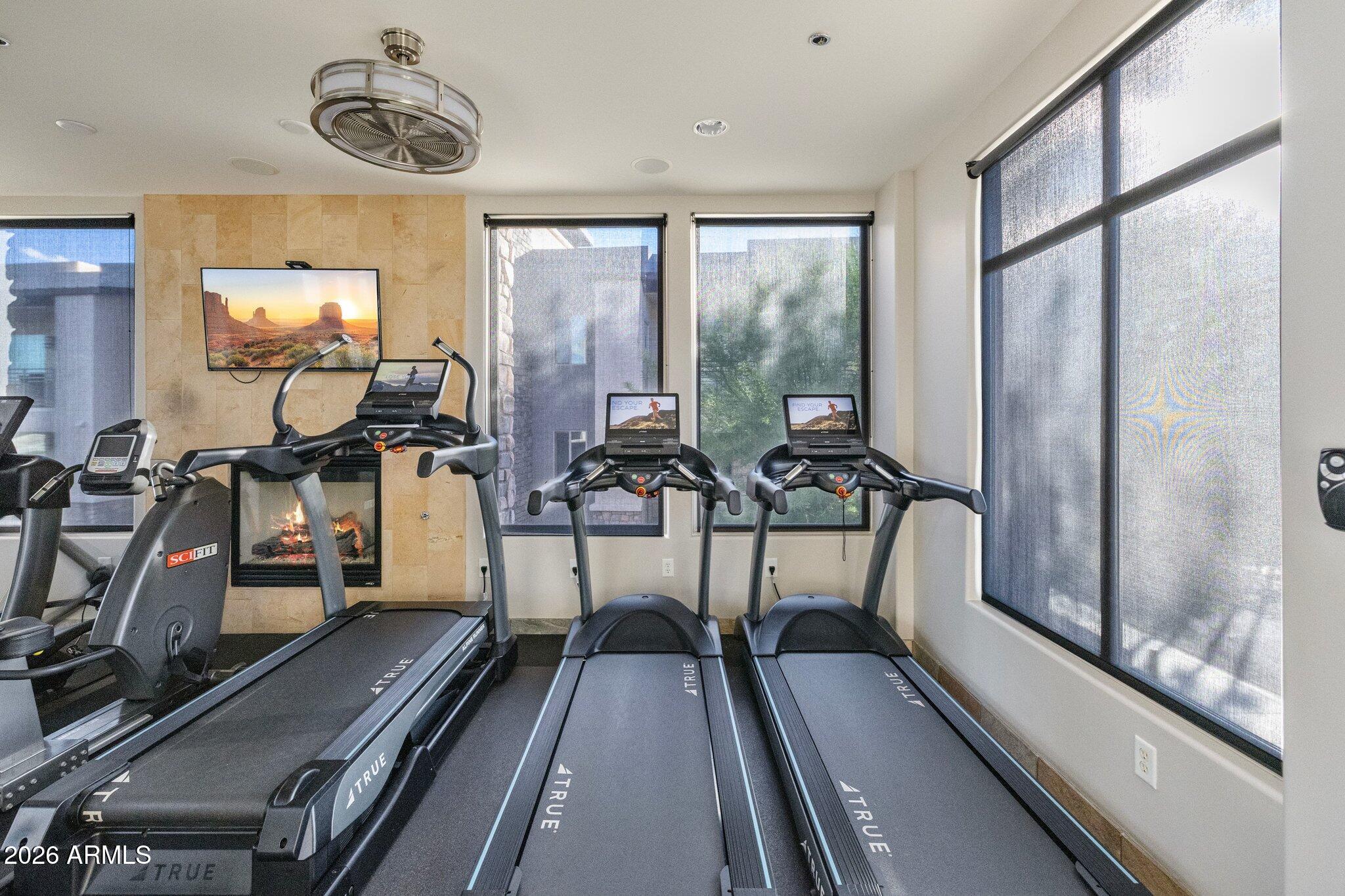 4803 N WOODMERE FAIRWAY 1005