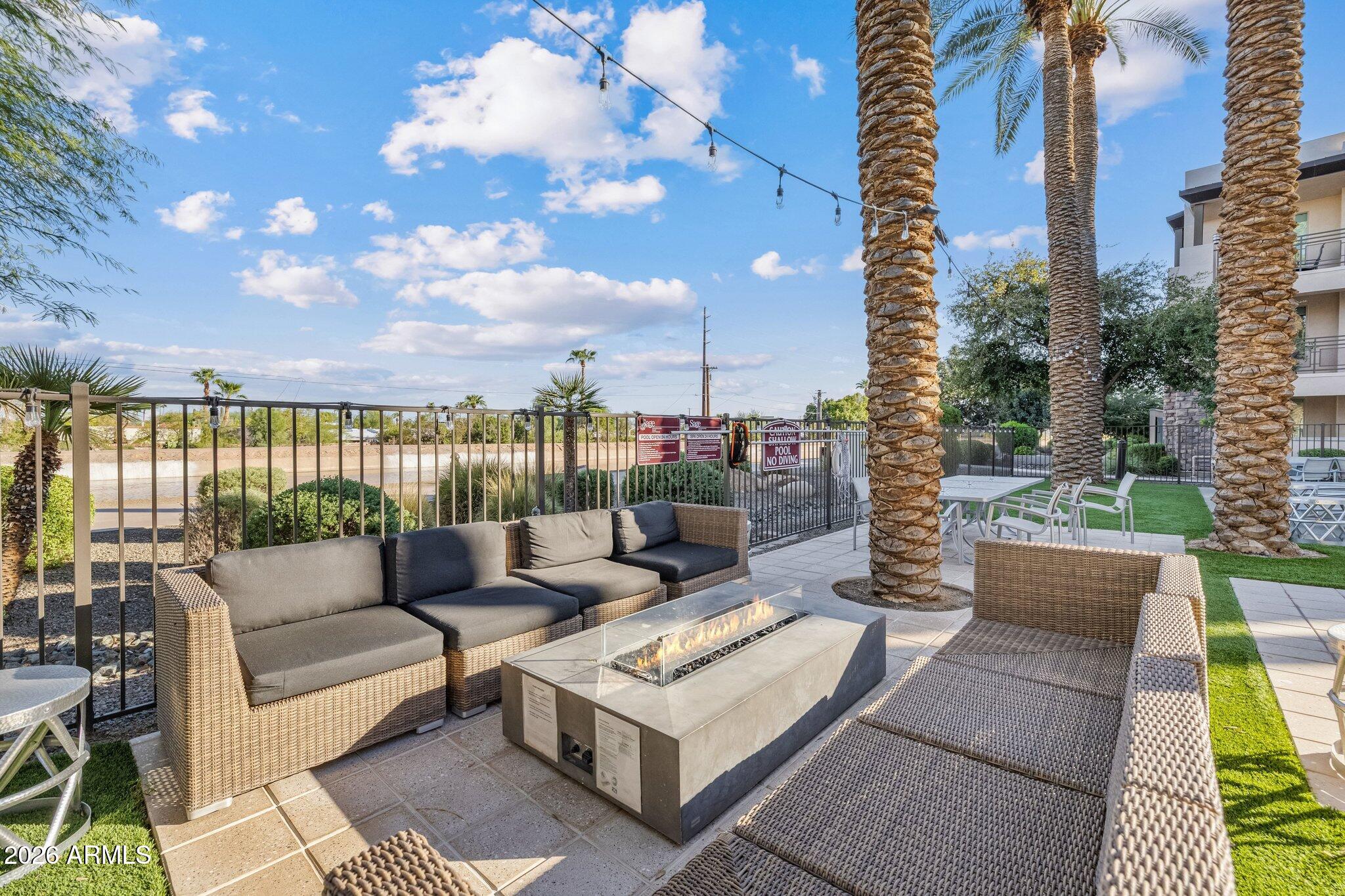 4803 N WOODMERE FAIRWAY 1005