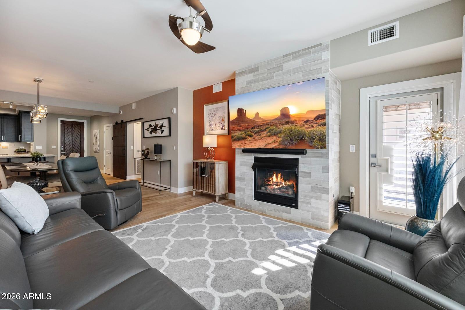 4803 N WOODMERE FAIRWAY 1005
