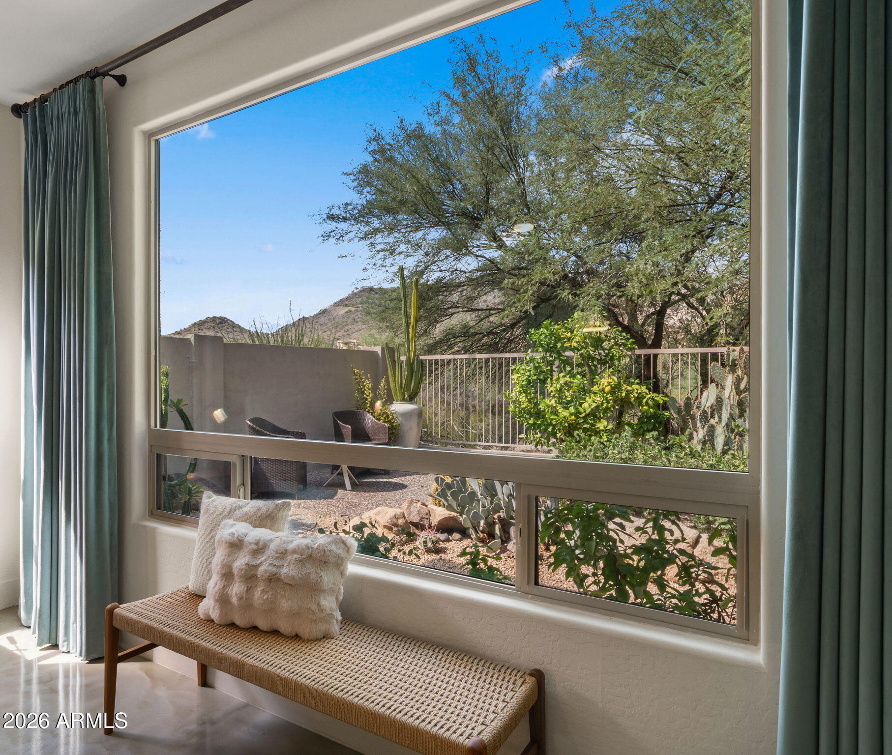 6832 E NIGHTINGALE STAR Circle