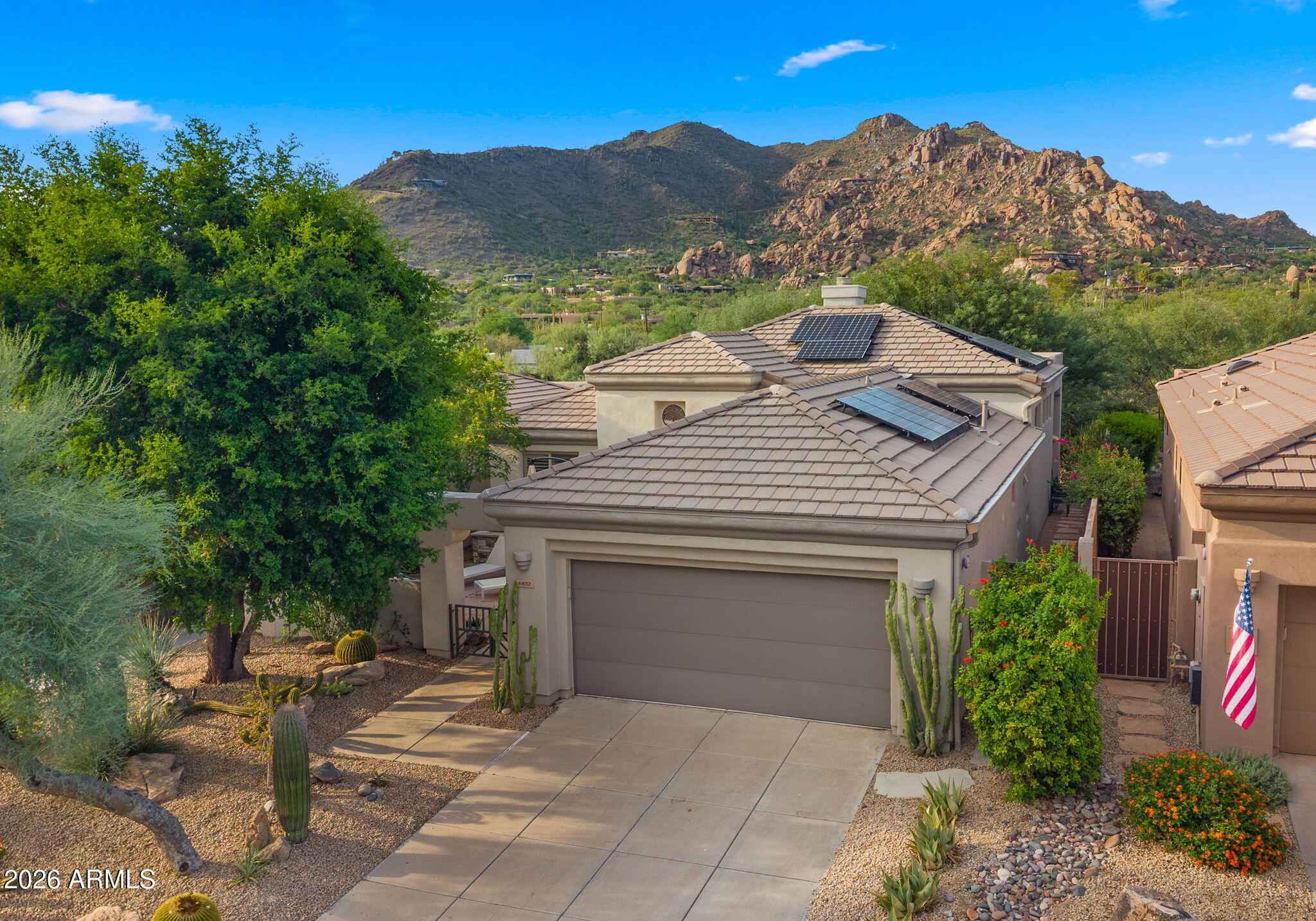 6832 E NIGHTINGALE STAR Circle