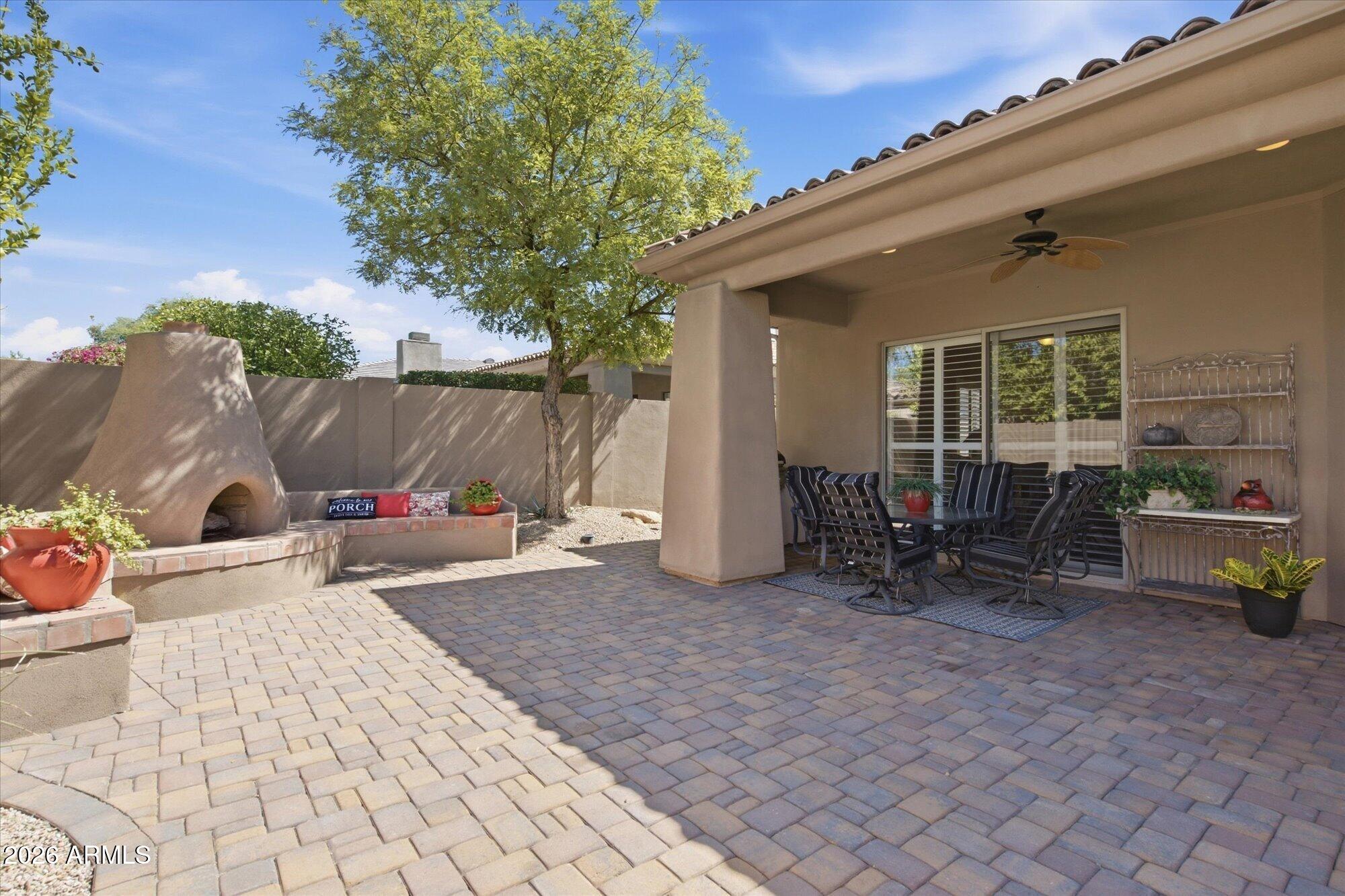 8230 E SIERRA PINTA Drive