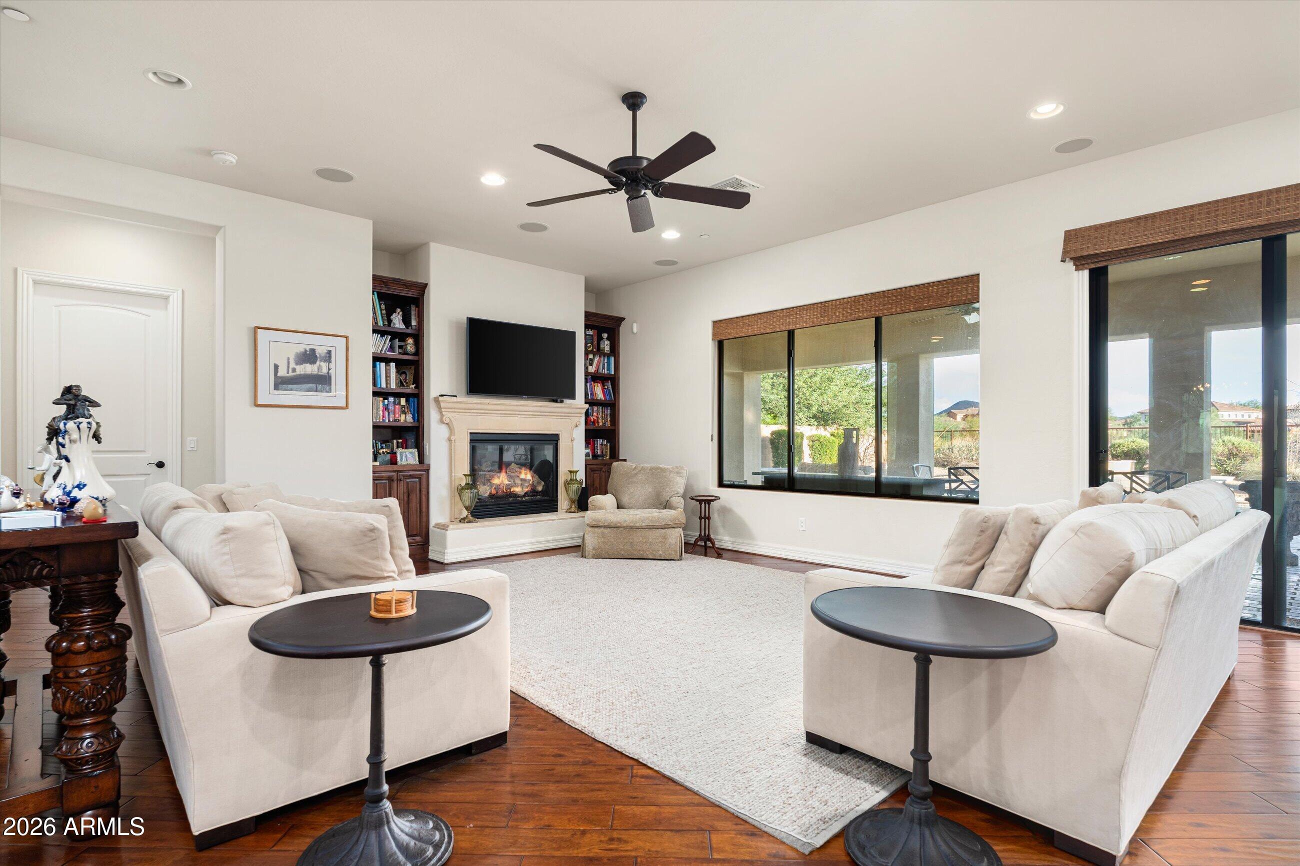 9851 E DESERT JEWEL Drive