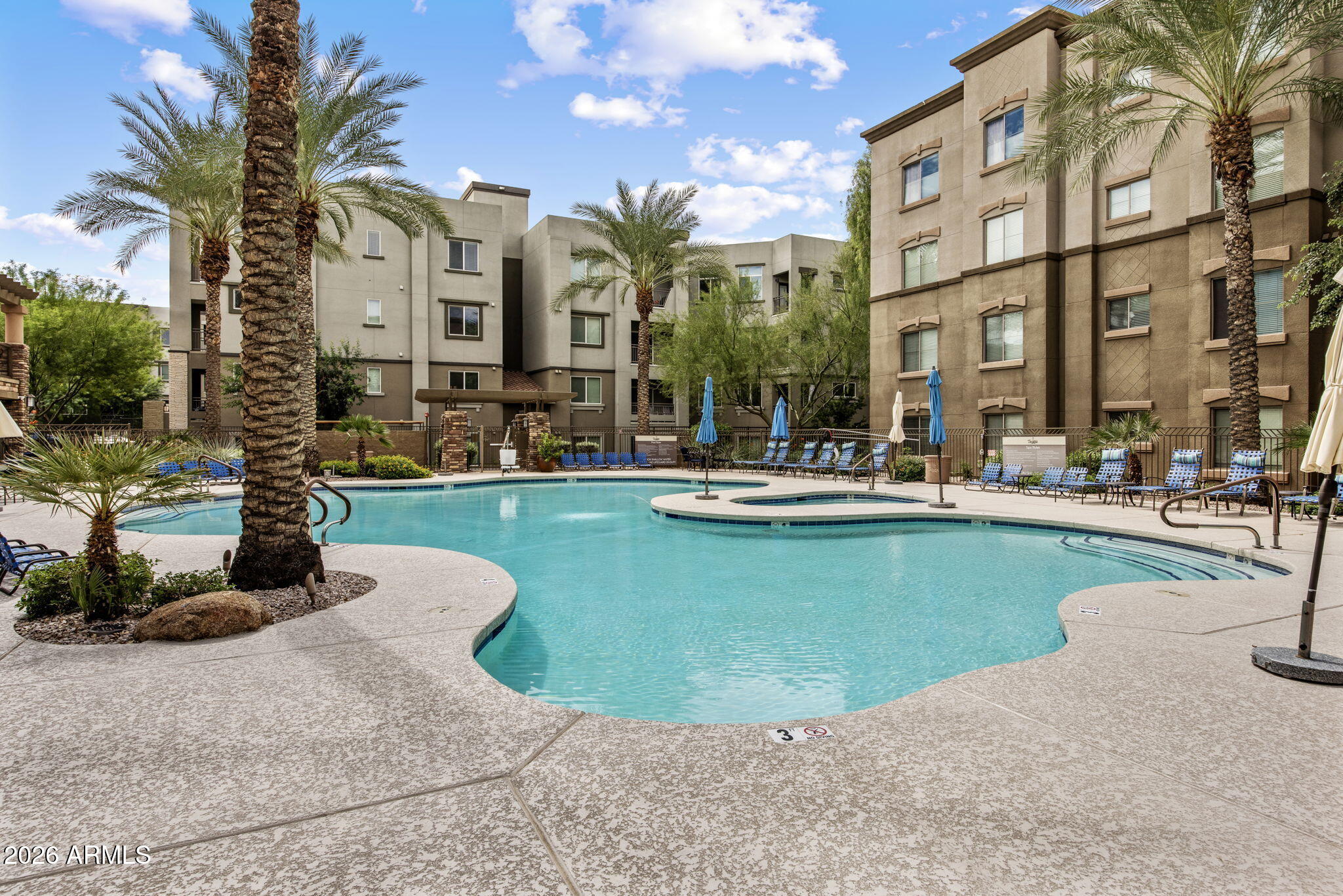 5450 E DEER VALLEY Drive 3172