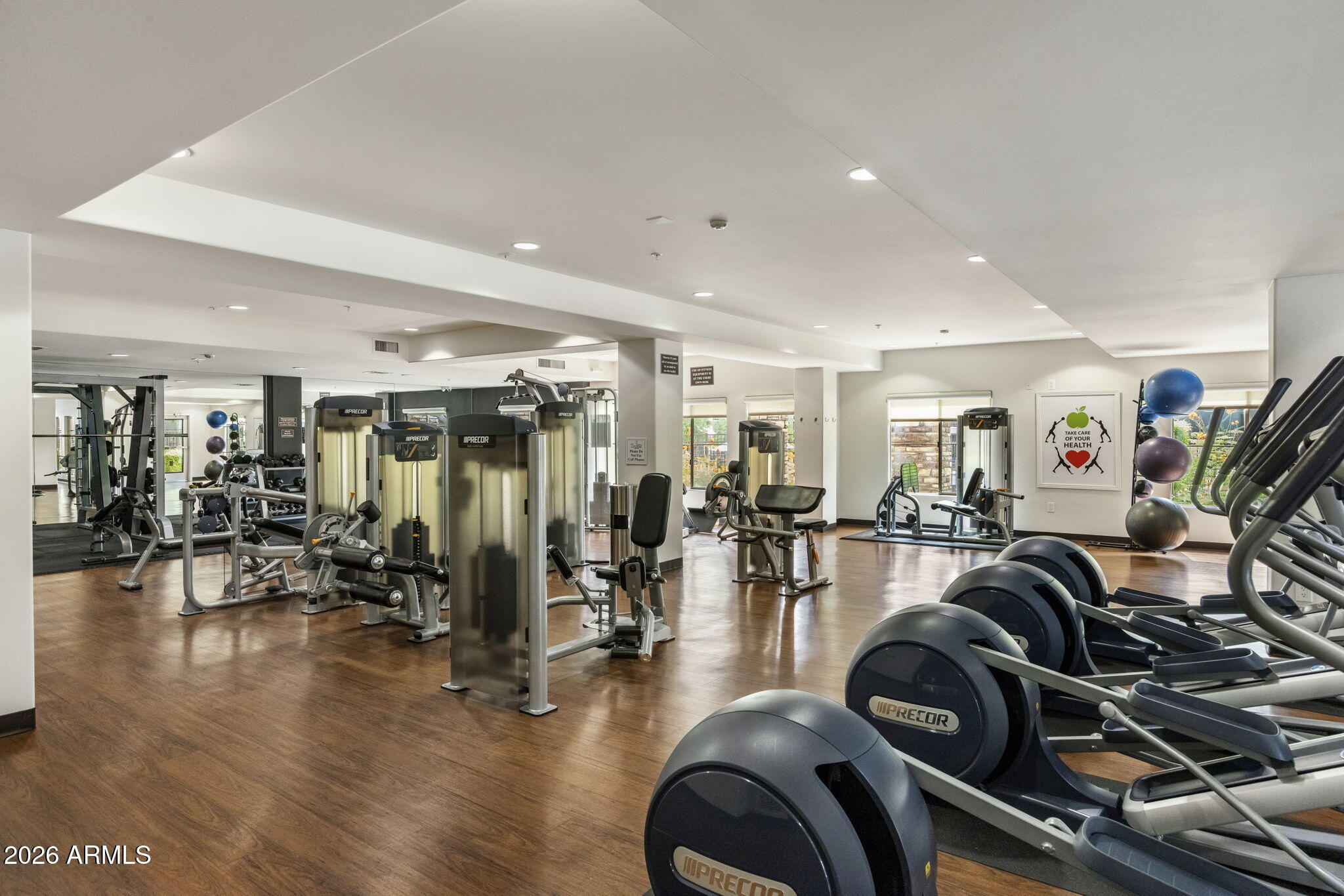 5450 E DEER VALLEY Drive 3172