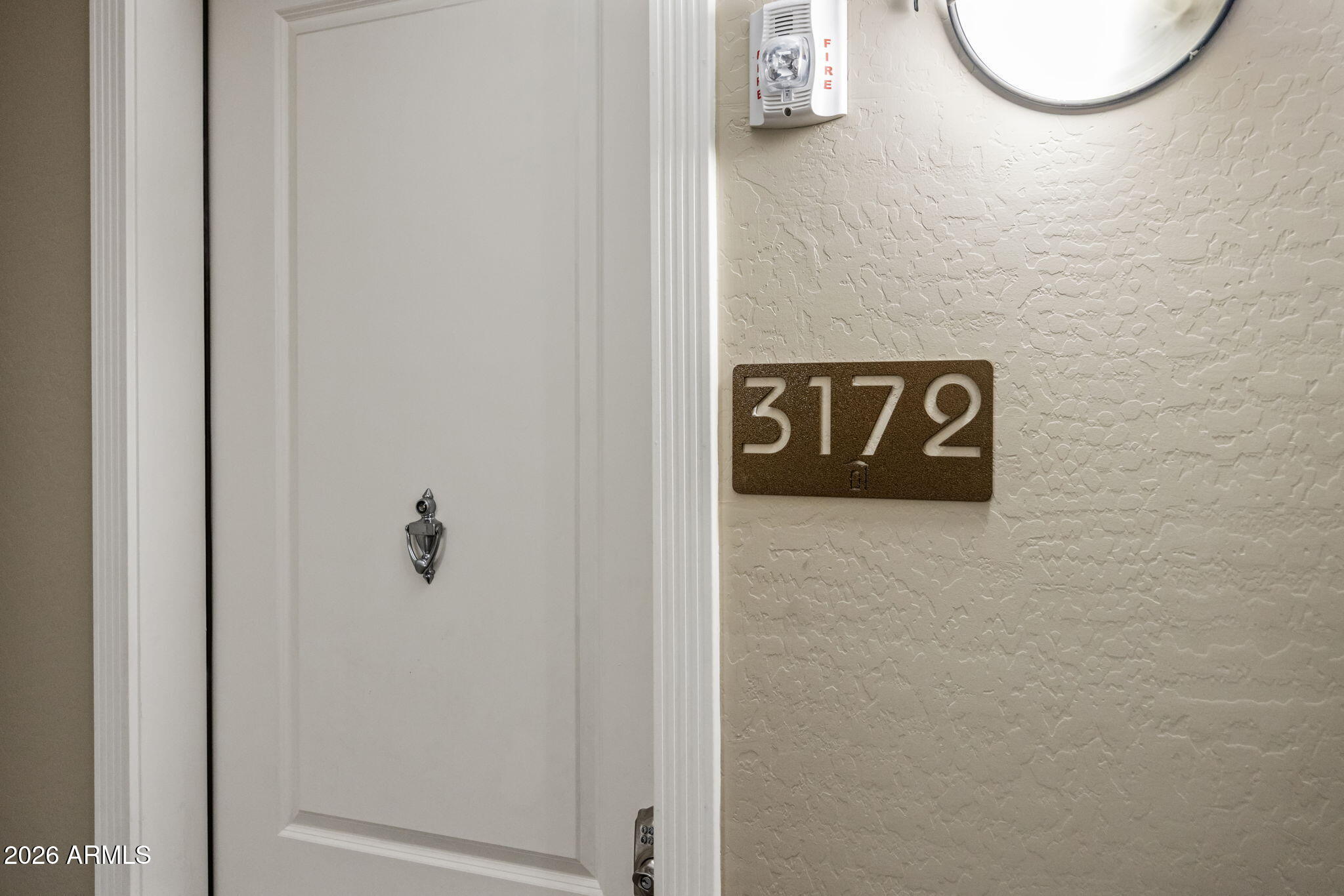 5450 E DEER VALLEY Drive 3172