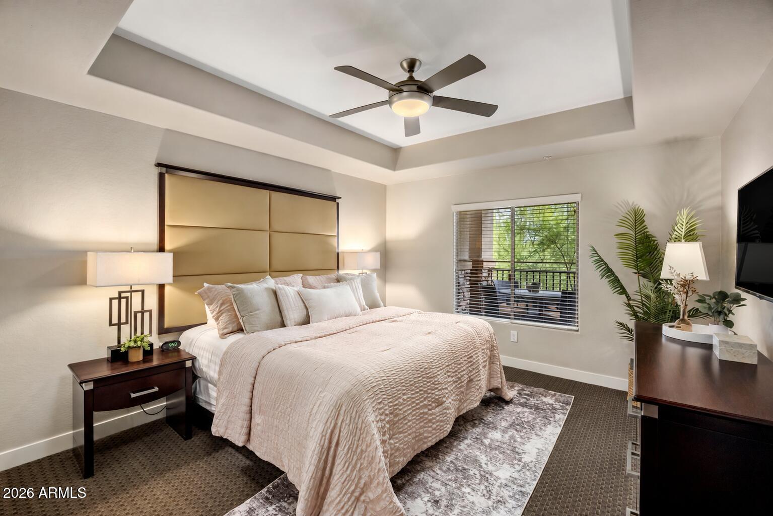 5450 E DEER VALLEY Drive 3172