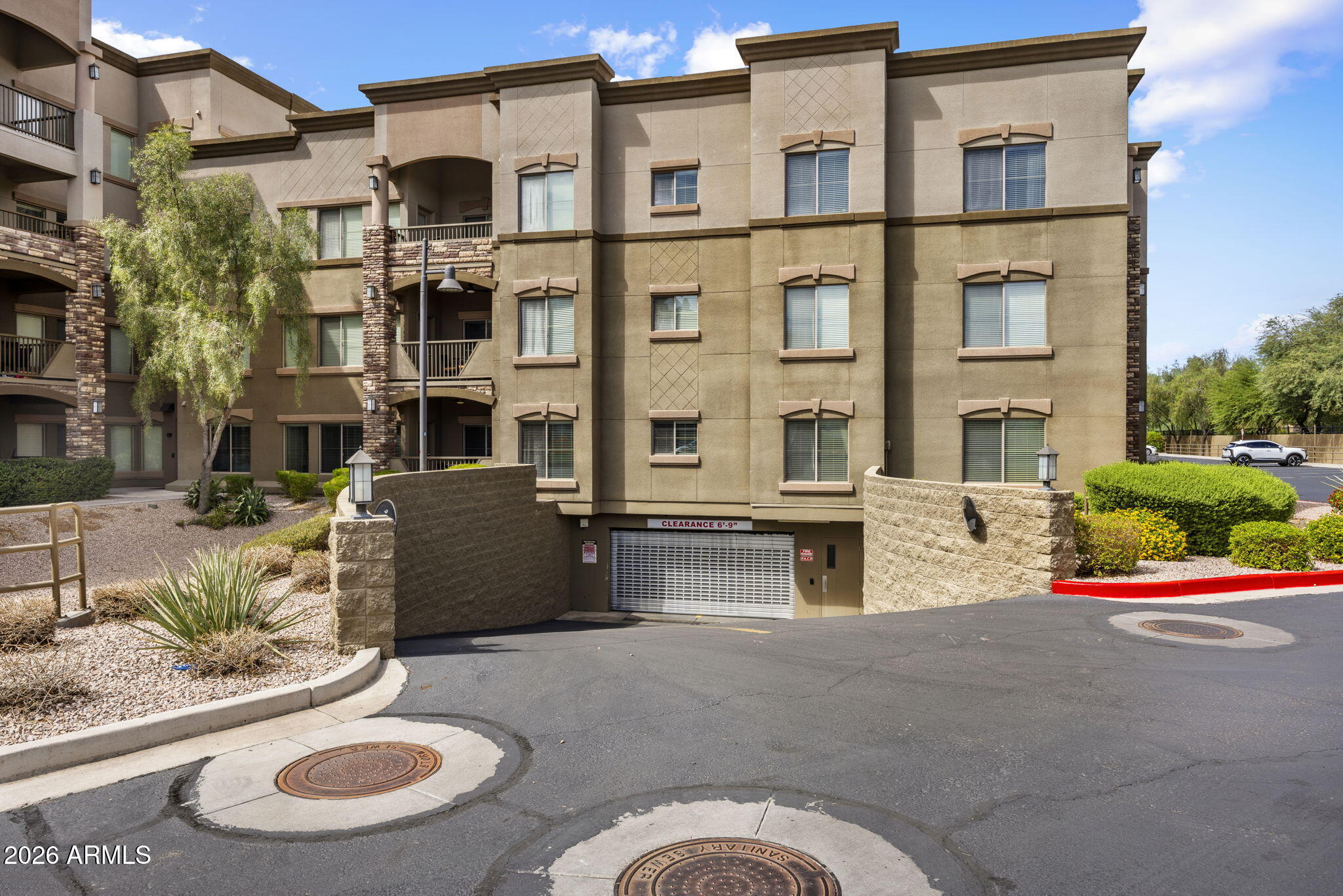 5450 E DEER VALLEY Drive 3172