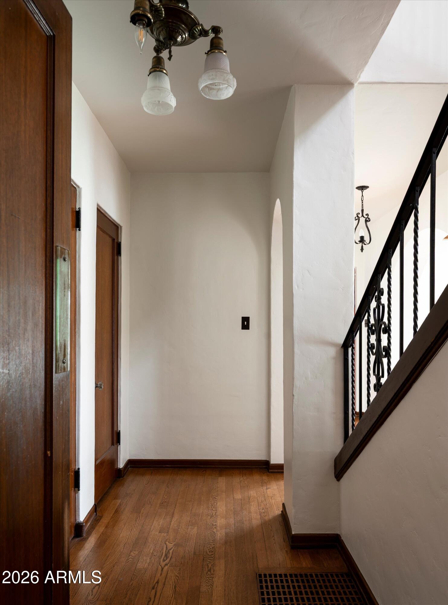 2218 ENCANTO Drive NE