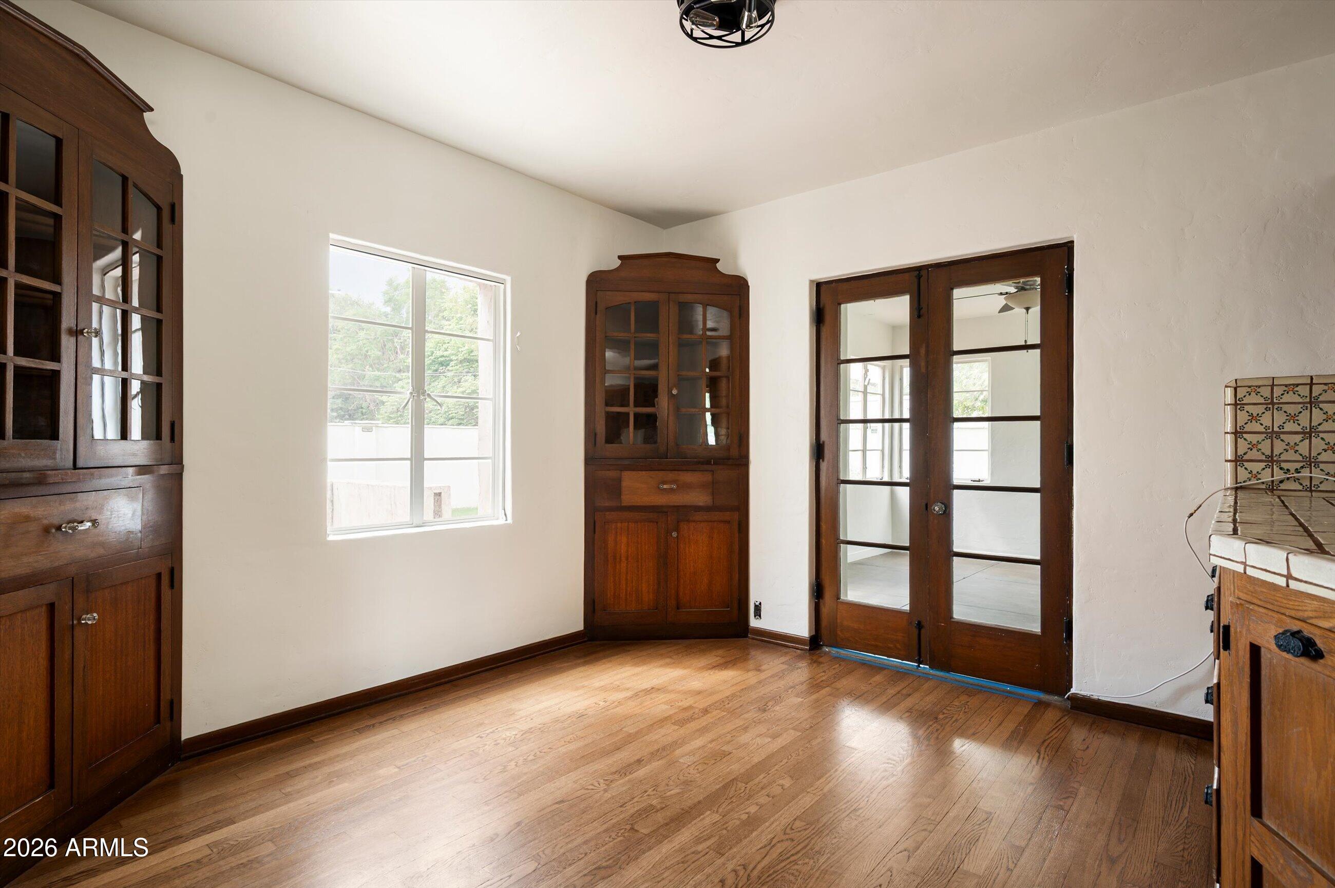 2218 ENCANTO Drive NE