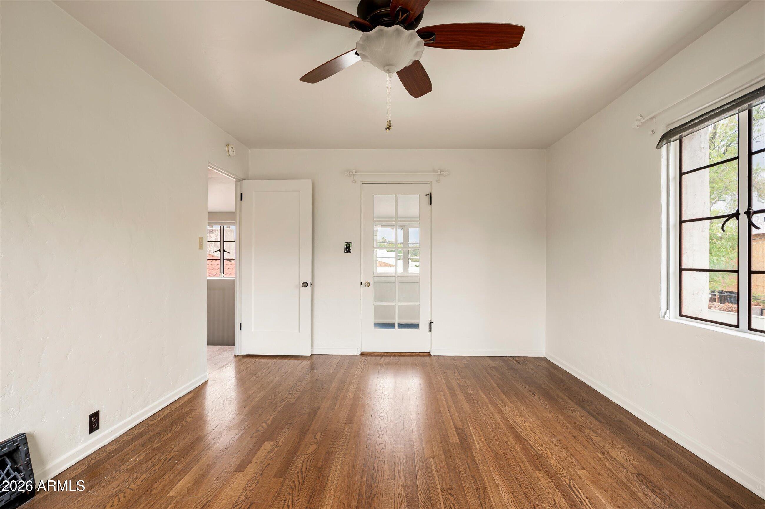 2218 ENCANTO Drive NE