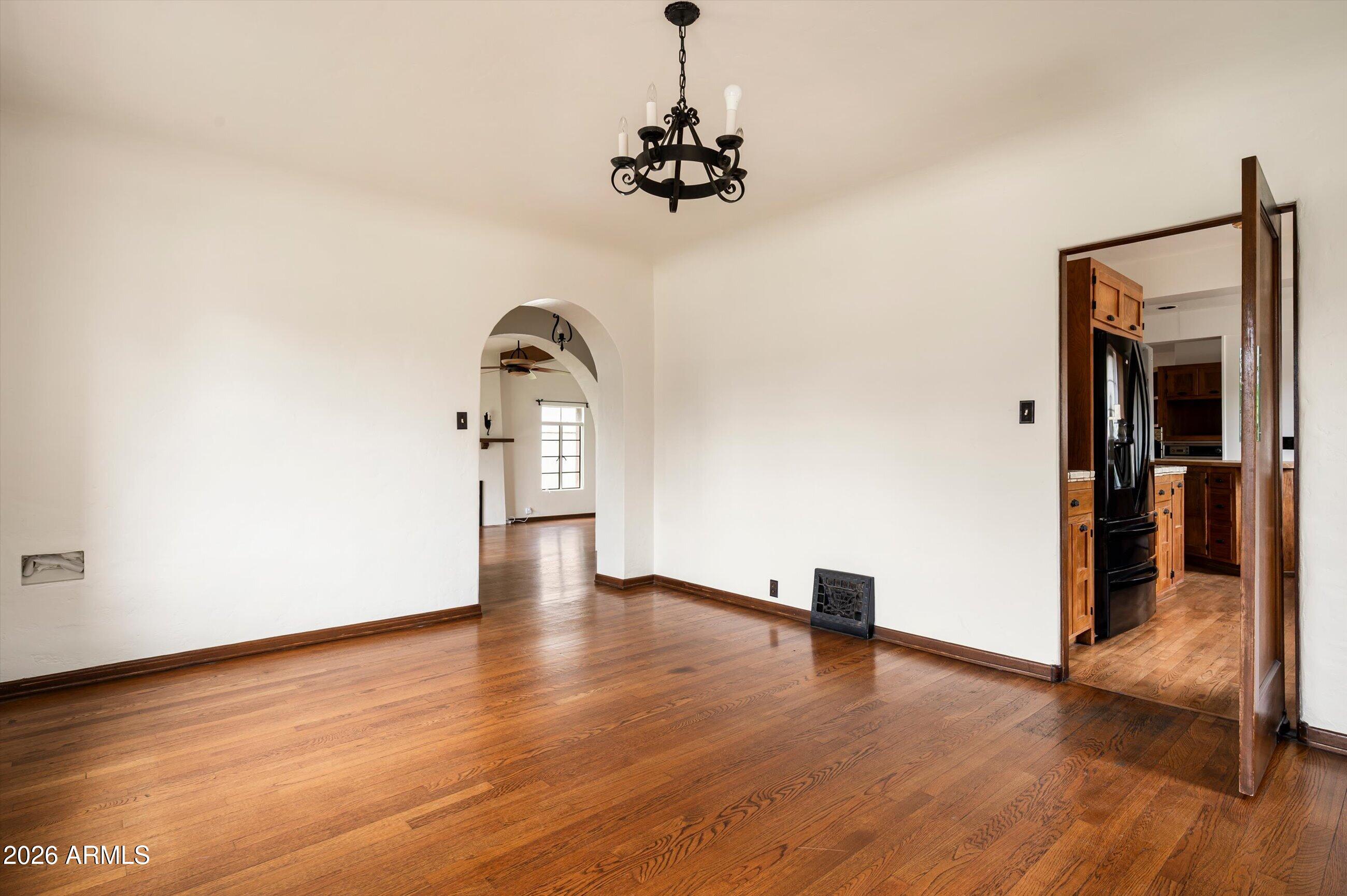 2218 ENCANTO Drive NE