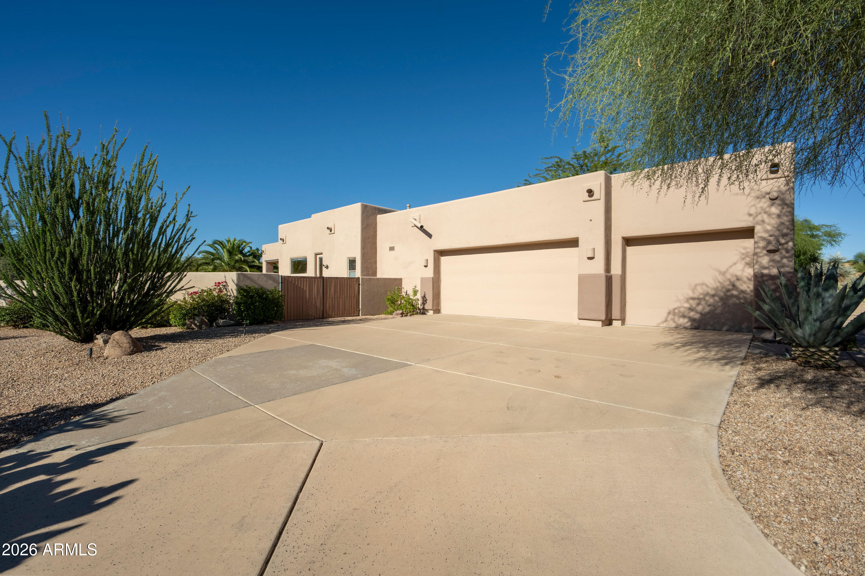 11266 E WHITETHORN Drive