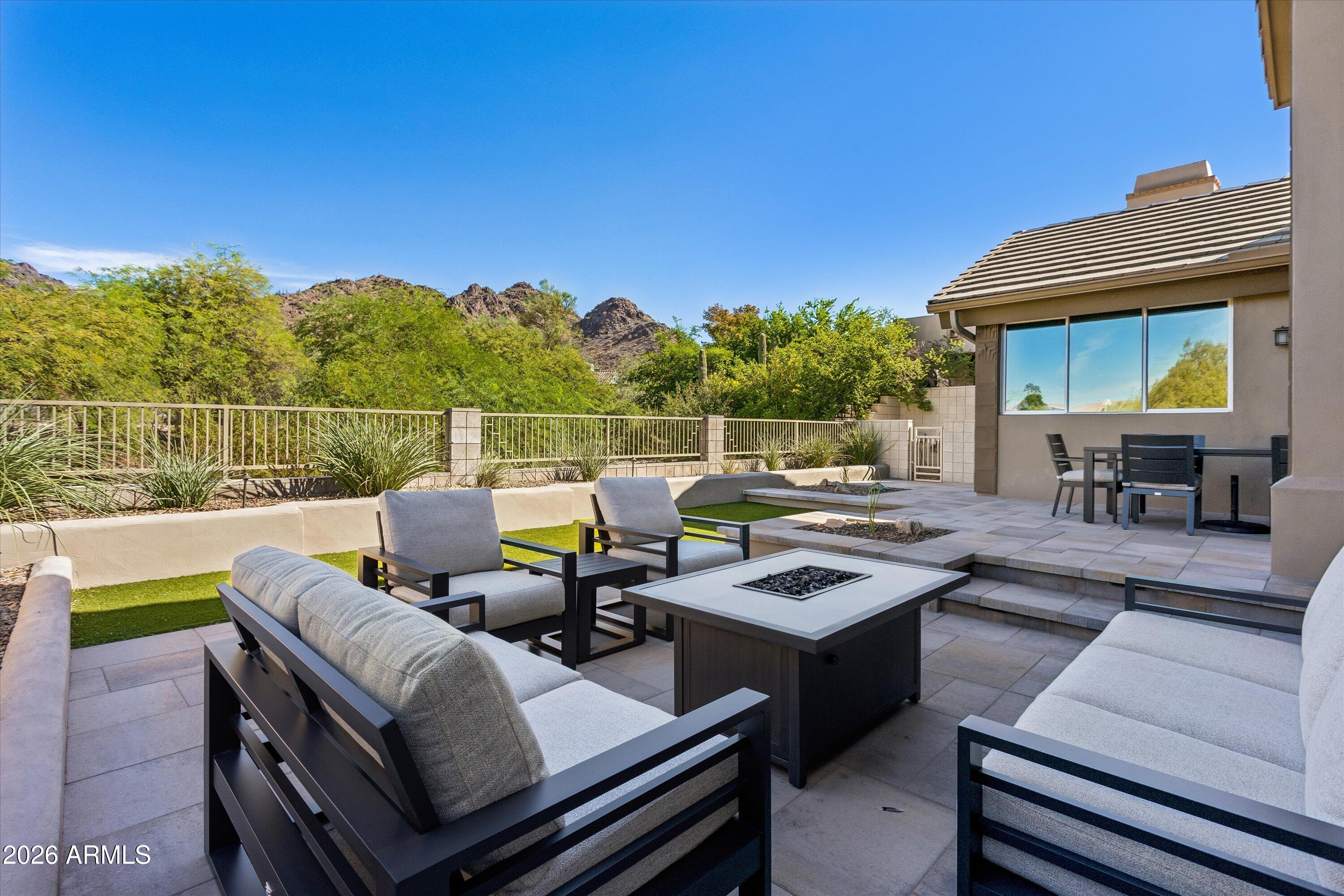 3018 E SIERRA VISTA Drive