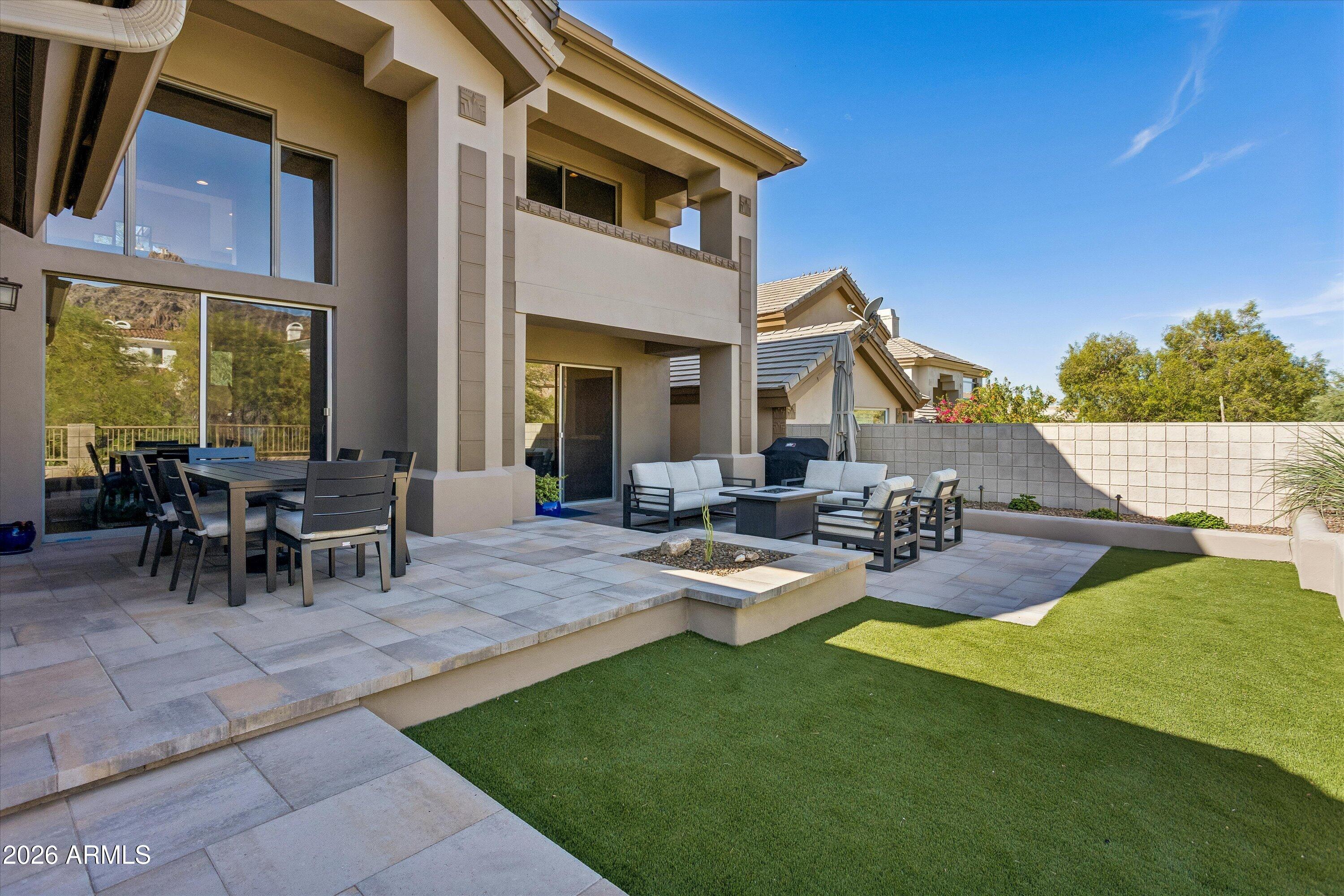 3018 E SIERRA VISTA Drive