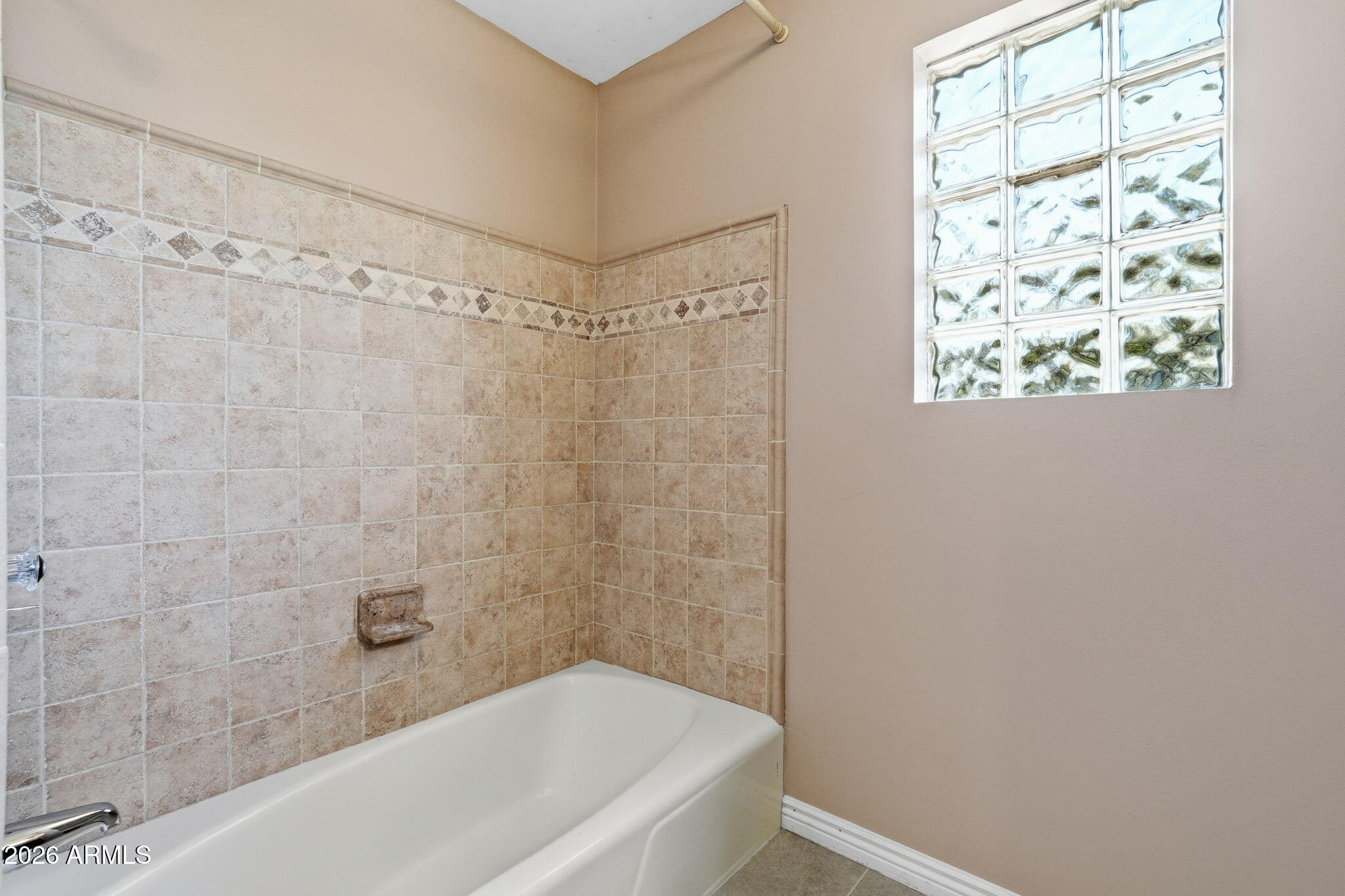 5822 N 23RD Place