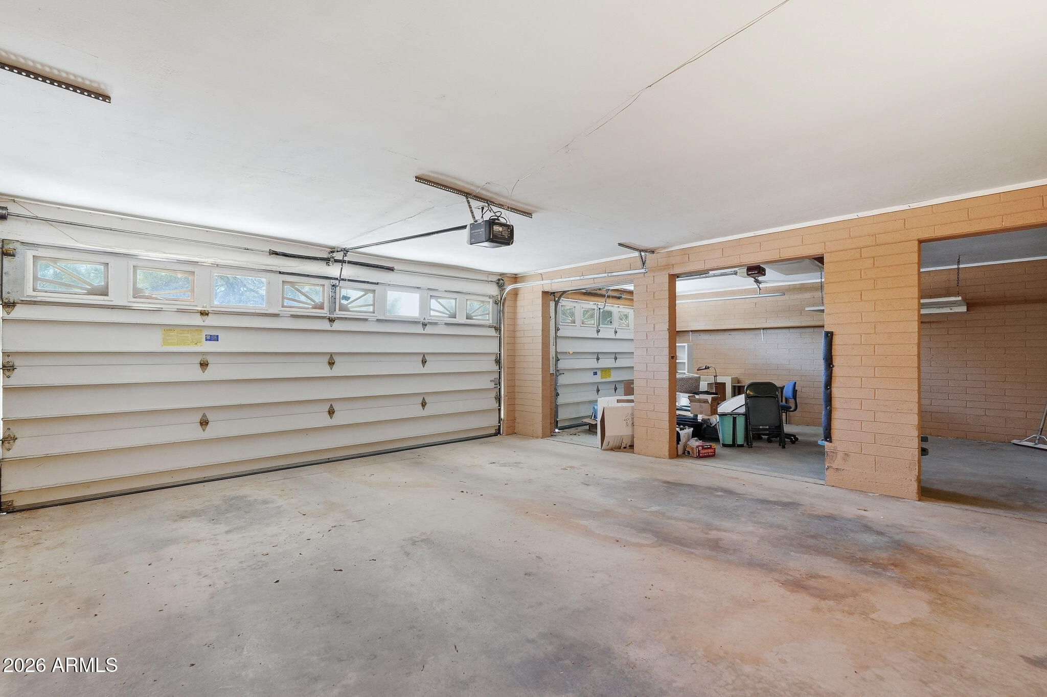 5822 N 23RD Place