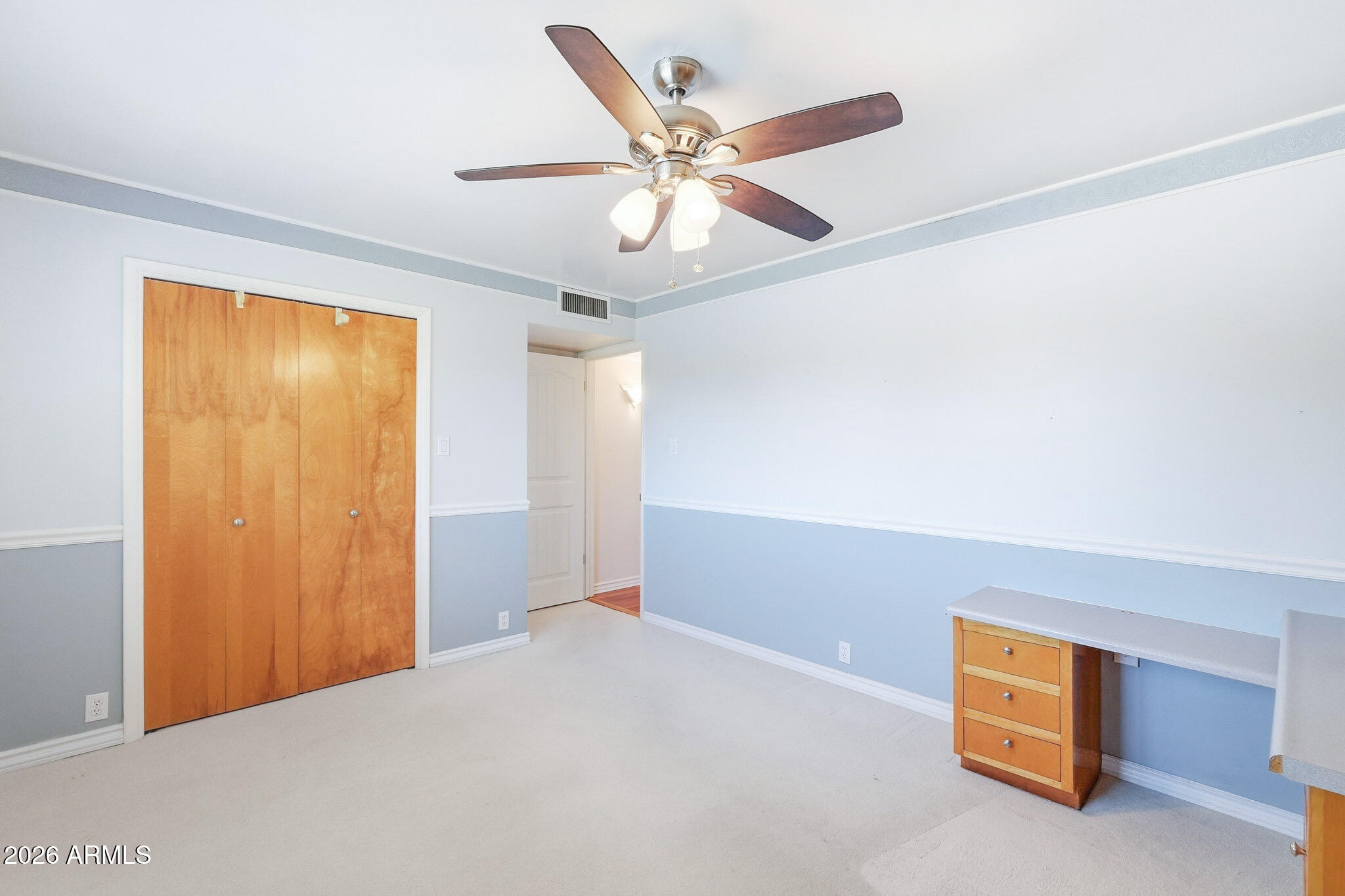 5822 N 23RD Place
