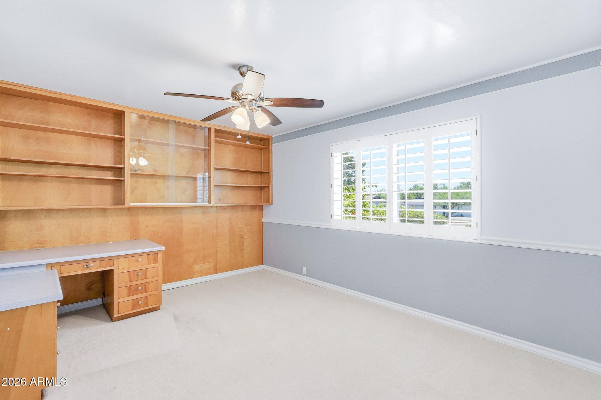 5822 N 23RD Place