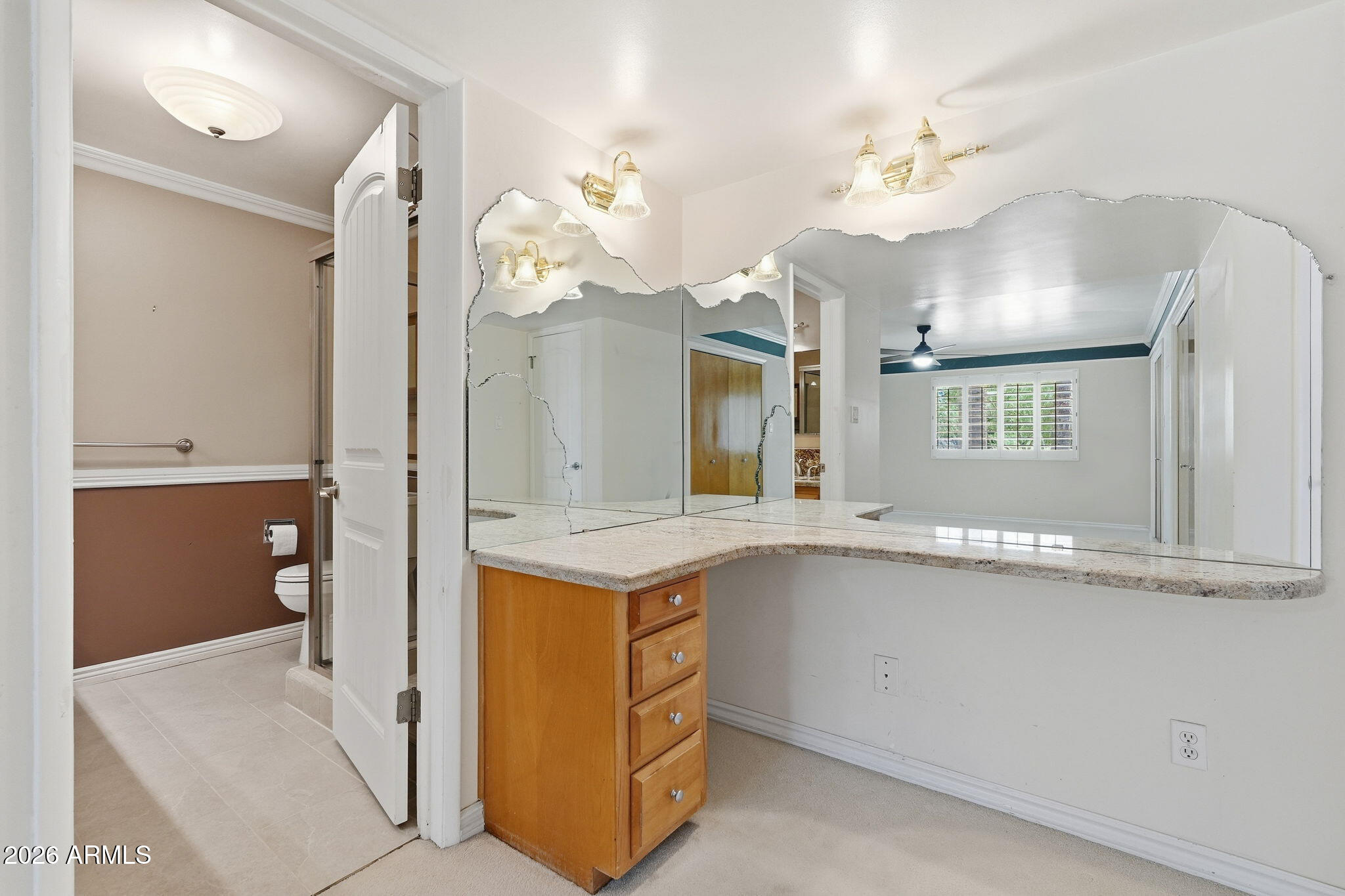 5822 N 23RD Place