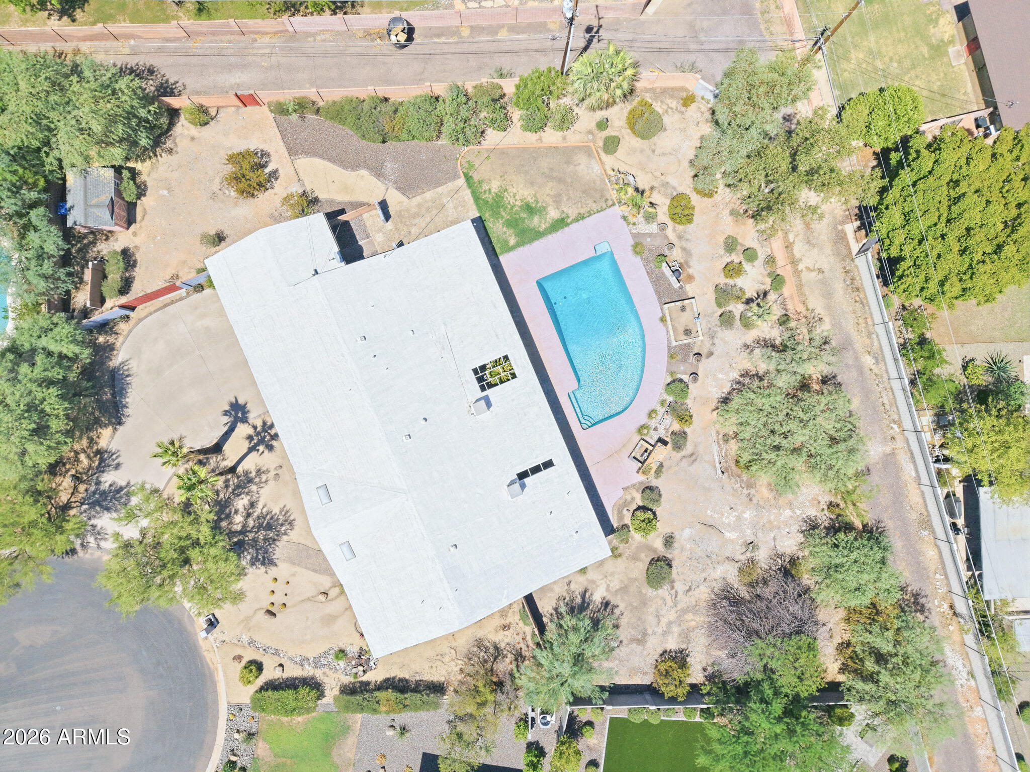 5822 N 23RD Place